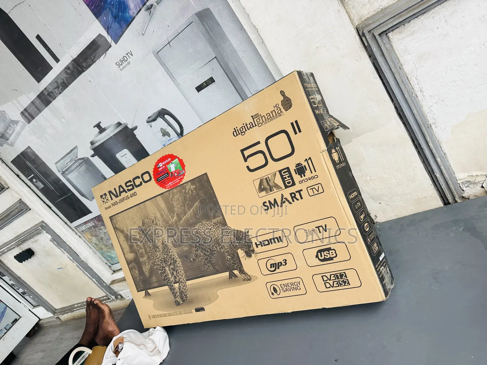 High Brightness Uhd Smart Smart Nasco 50”