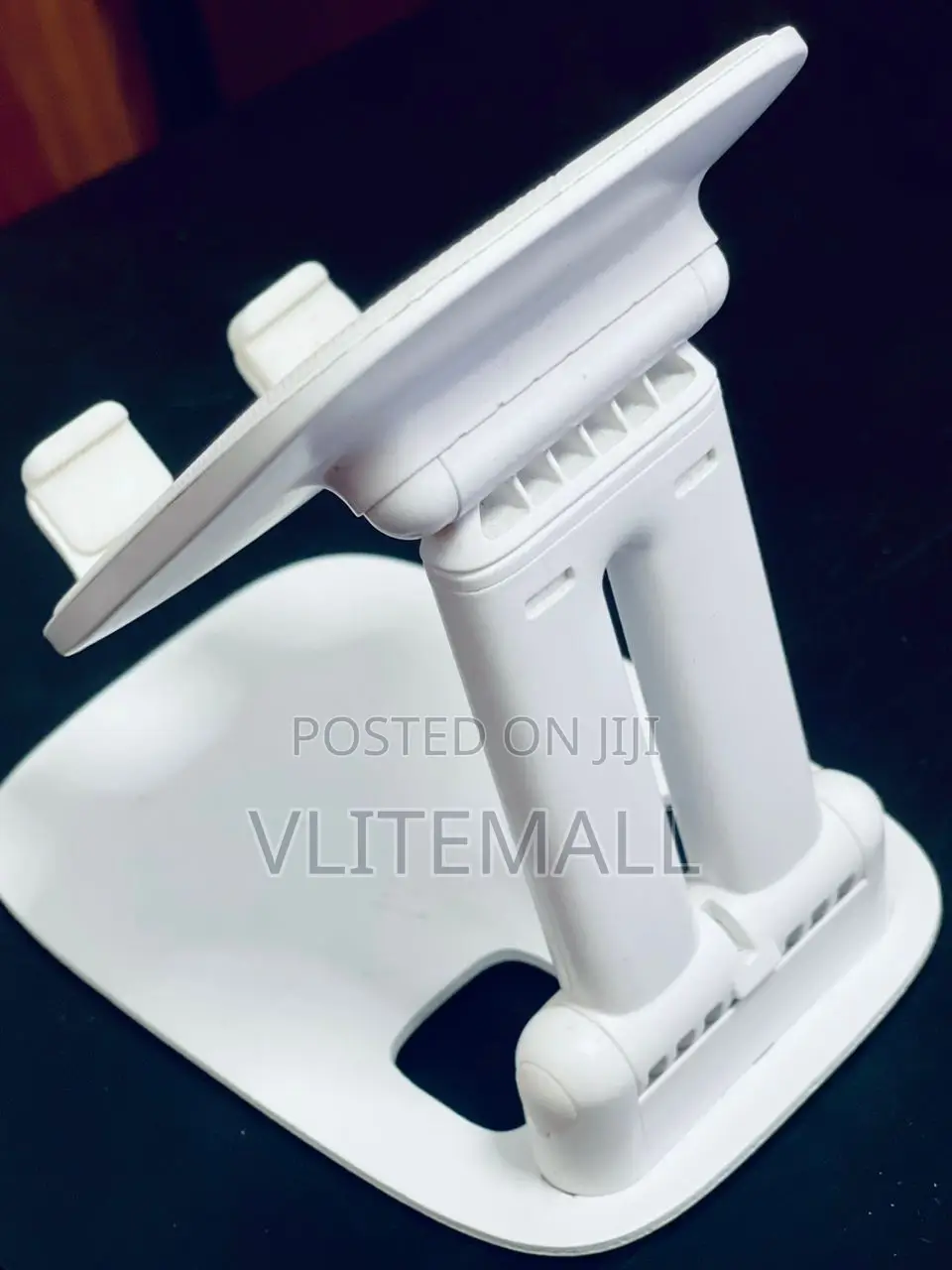 360-degree Rotation Foldable Metal Phone Stand ( Z-3 )