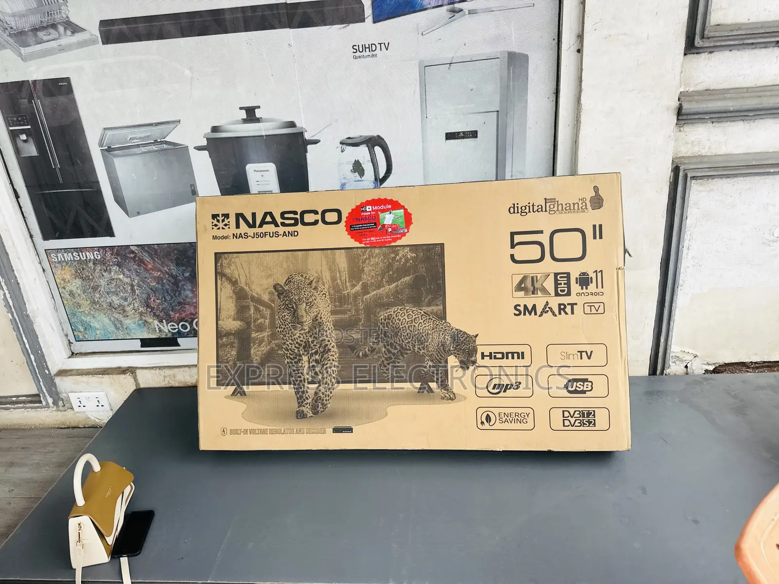 Durable Materials Uhd Smart Nasco 50”