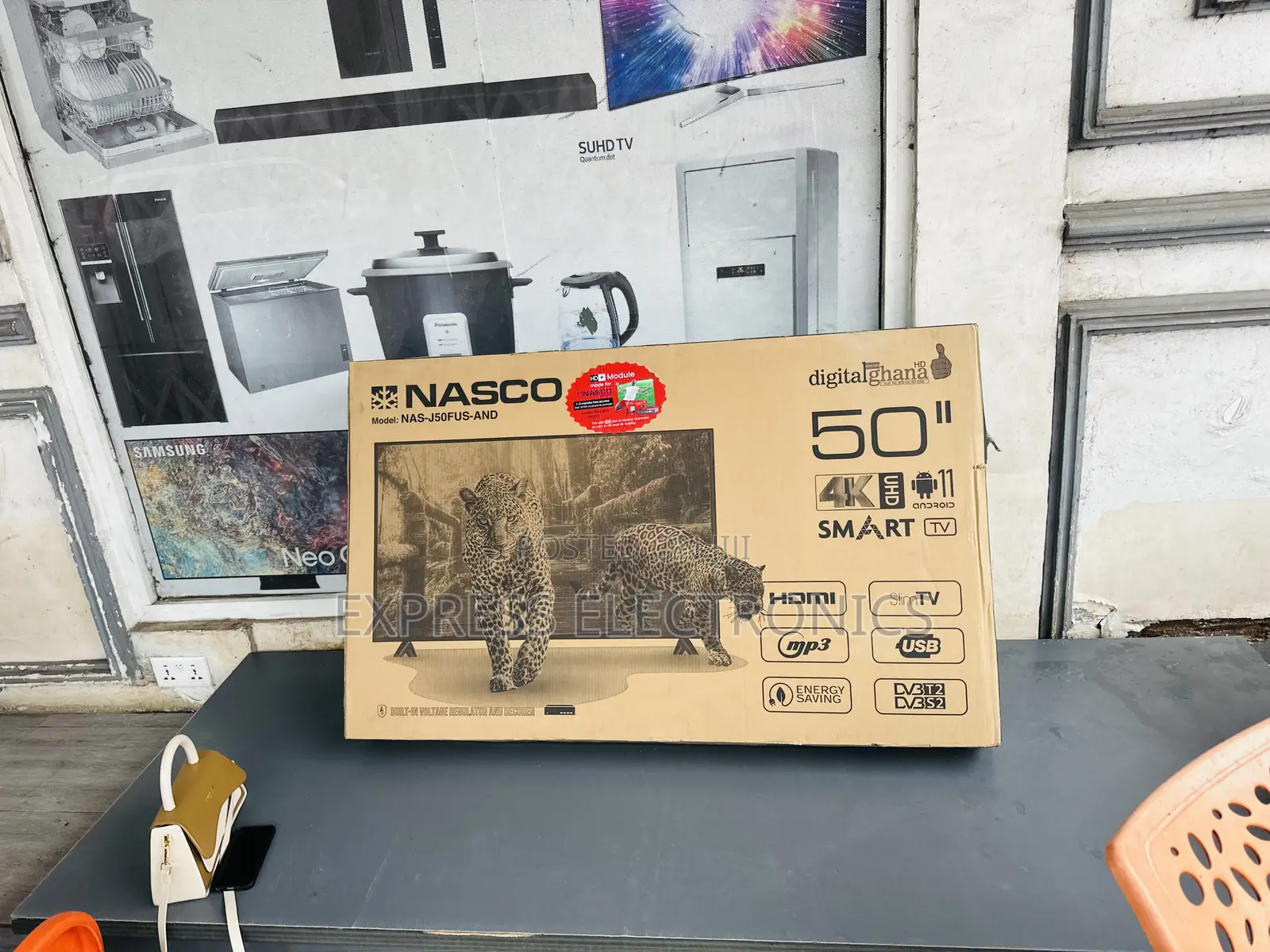Durable Materials Uhd Smart Nasco 50”