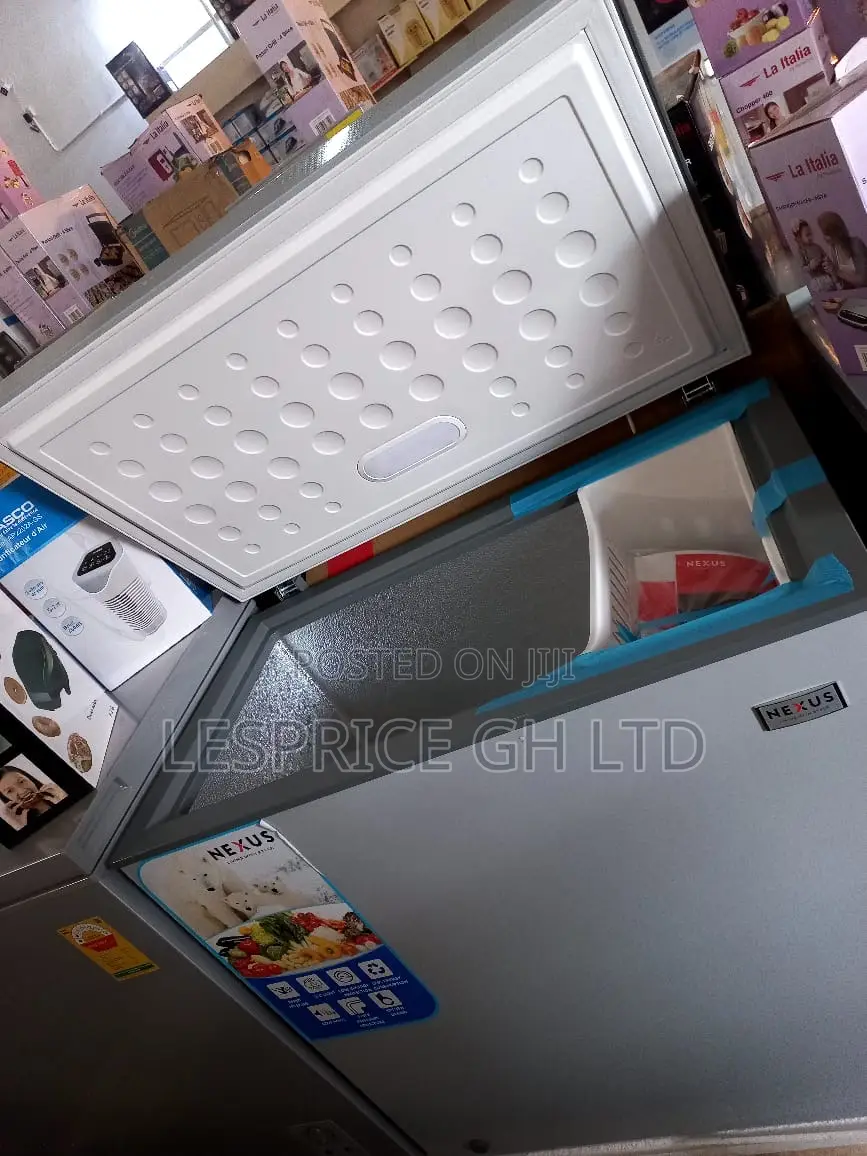 Active Cooling:/Nexus 200 Litres Freezer