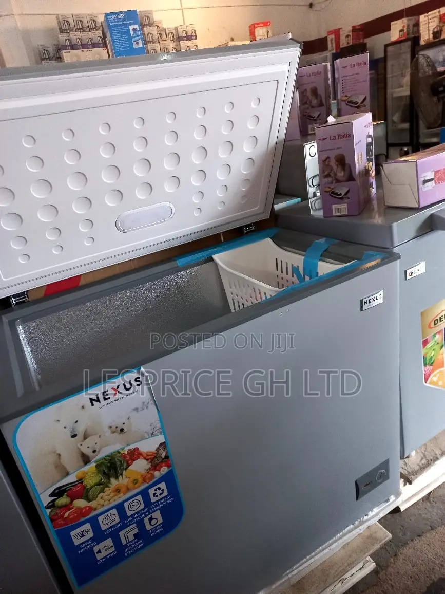 Live Smarter//Nexus 200 Litres Chest Freezer