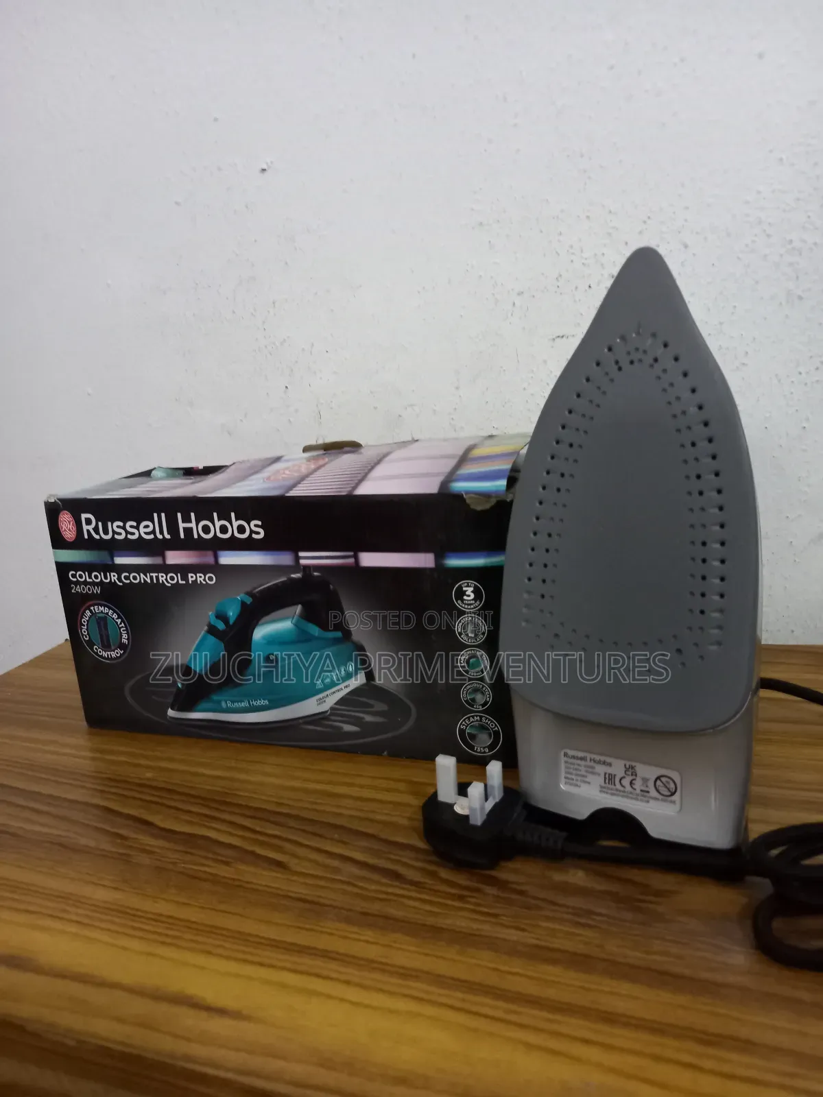 2600w/2400w Russell Hobbs Colour Control Steam Iron/Uk