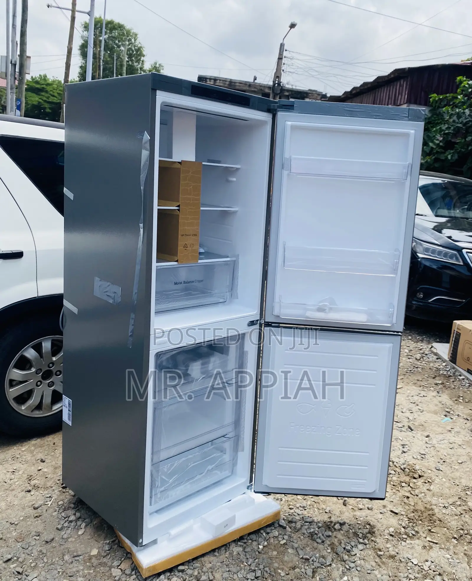 Valuable LG GC-B399NLJM Double Door Electric Fridge.