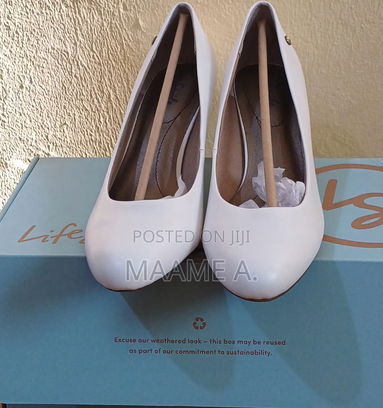Lifestride White Comfortable Closed Shoe Heel