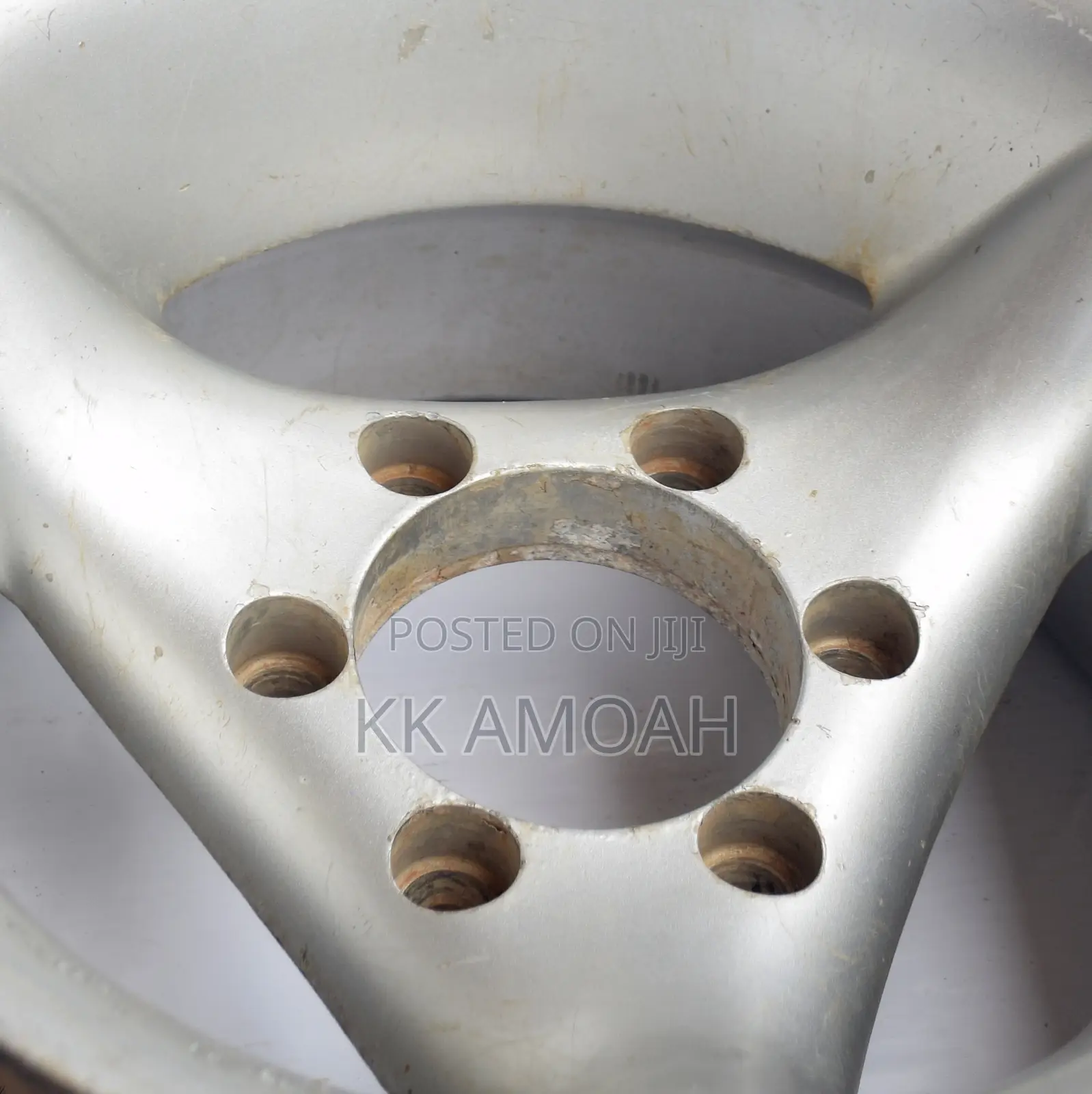 Solid Sporty Alloy Rim 15inches for Any 4X4 Pickup Truck