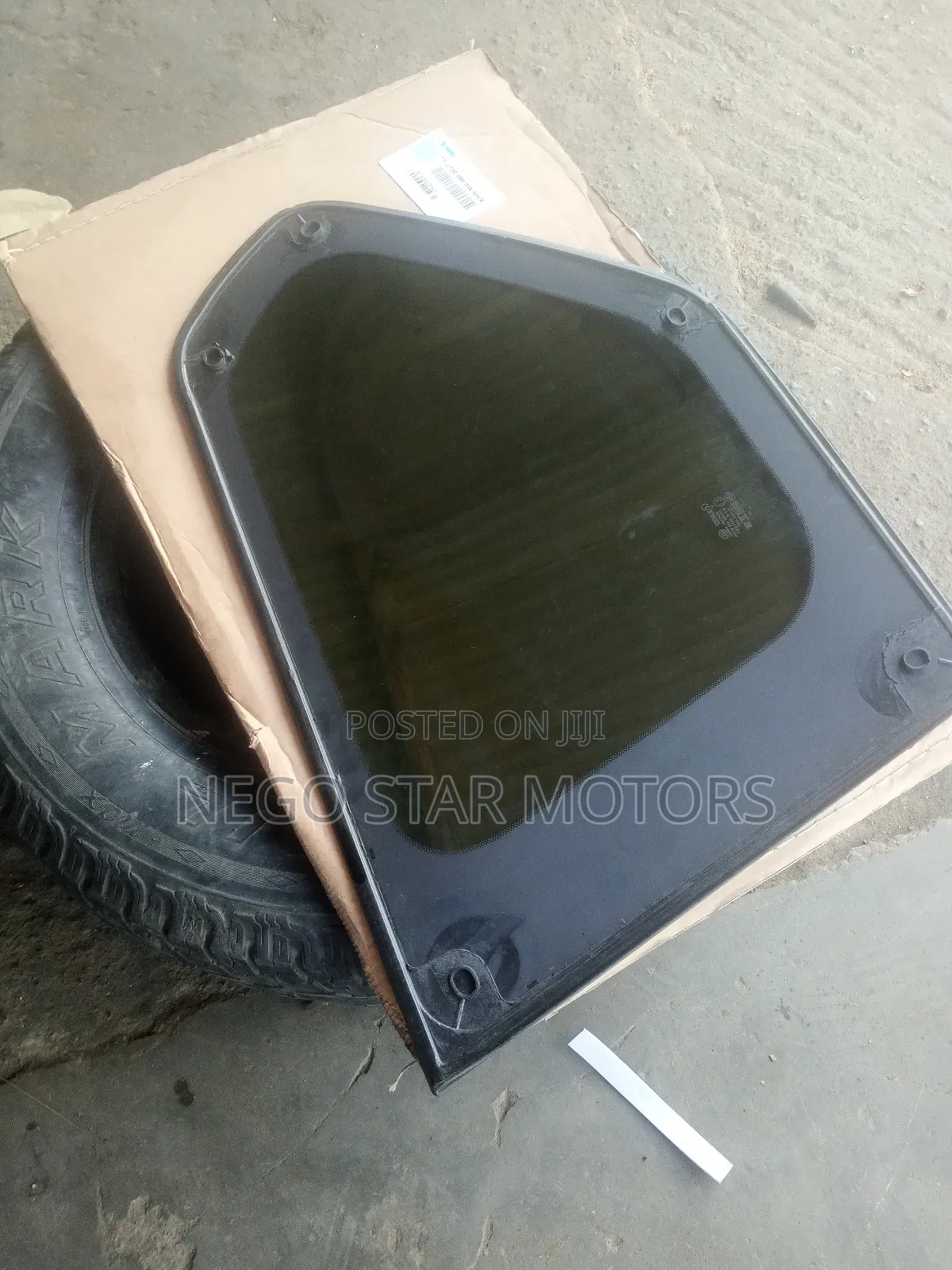 Toyota Landcruiser Prado Body Vent Tinted