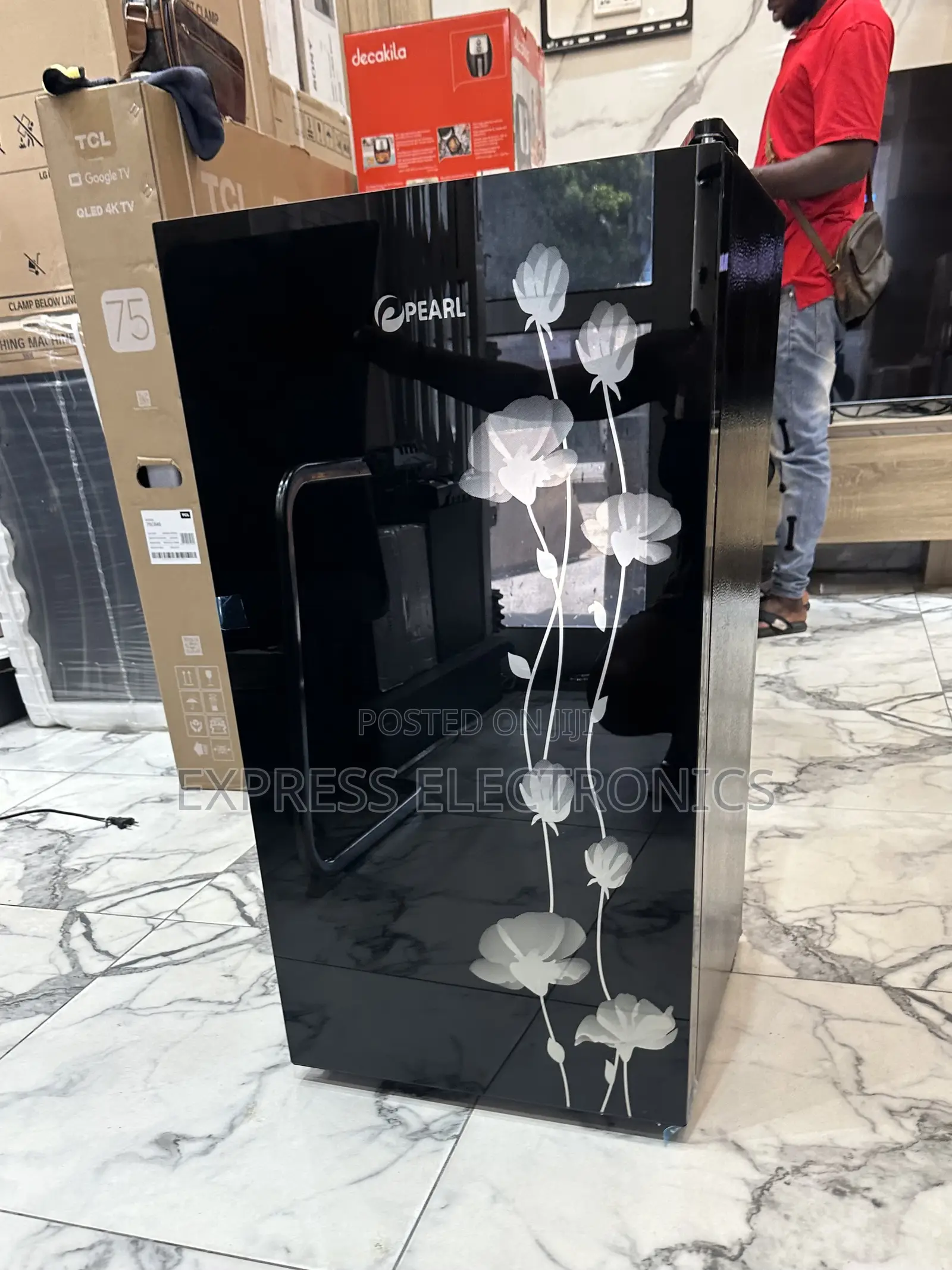 PF-109 Black Compact Fridge Size Table Top Pearl Single Door