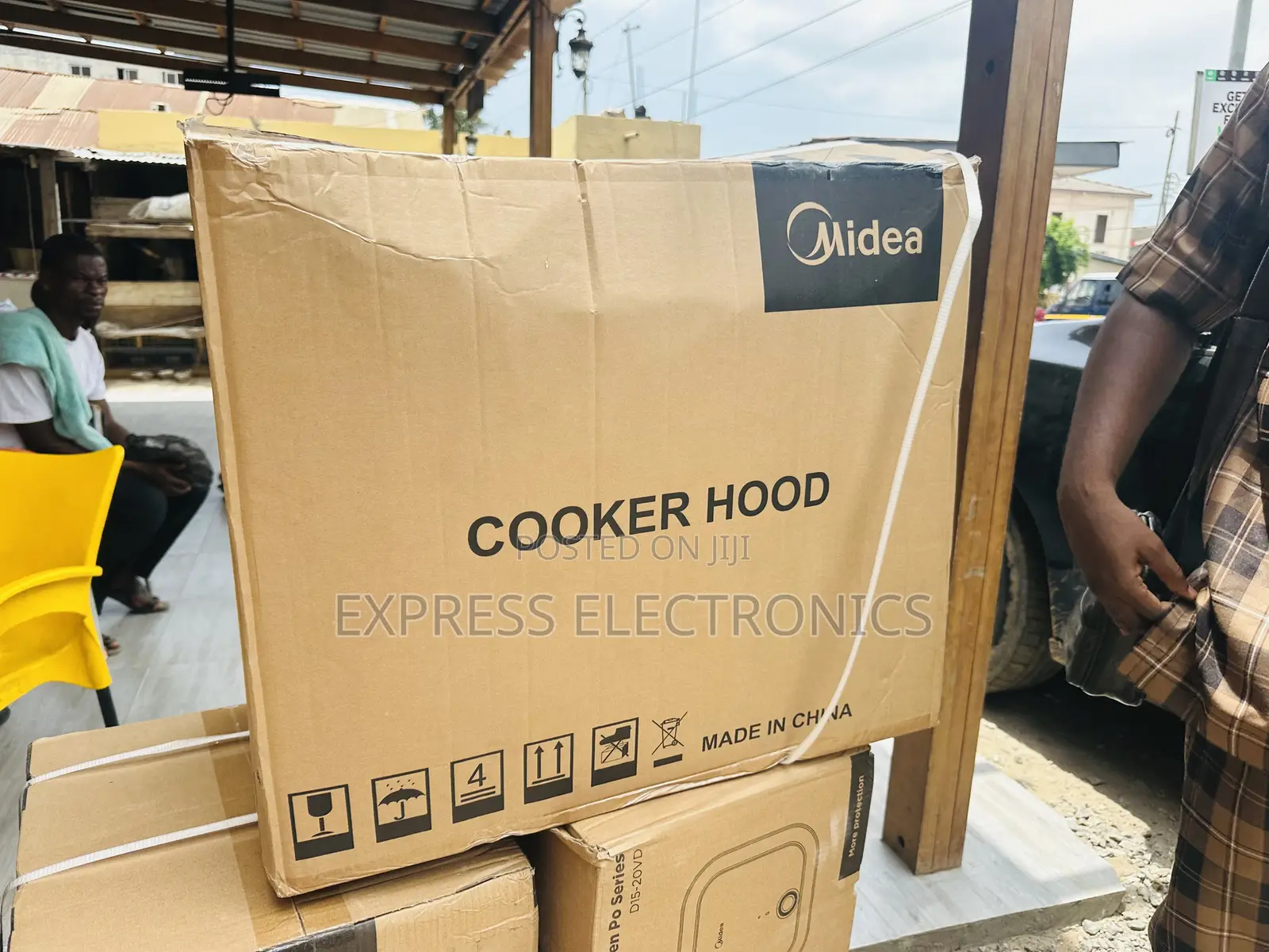 Powerful Inbuilt Midea Range Hoods 90M21