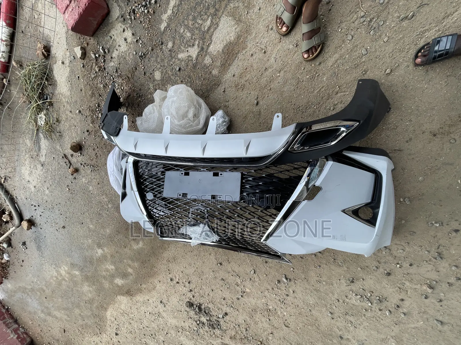 Toyota RAV4 2017 Lexus Bumper/ Spec Bumper