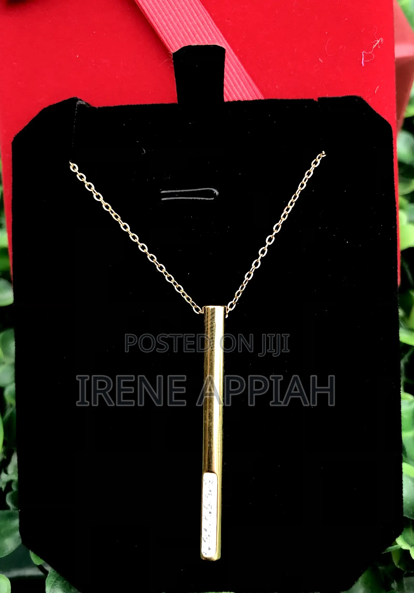 Simple Ladies Necklace