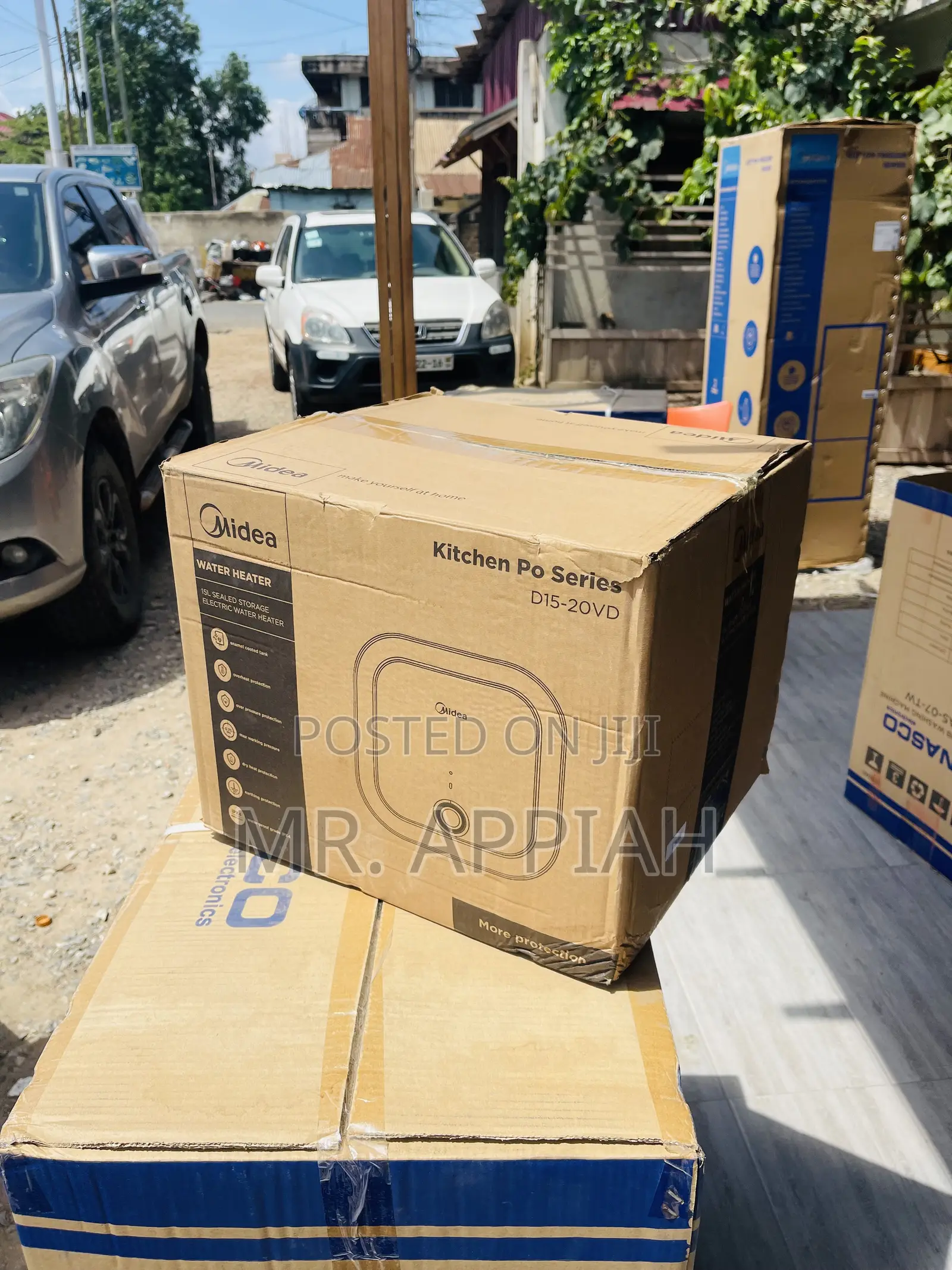 Divine Midea 12ltr Storage Electric Water Heater(Black).