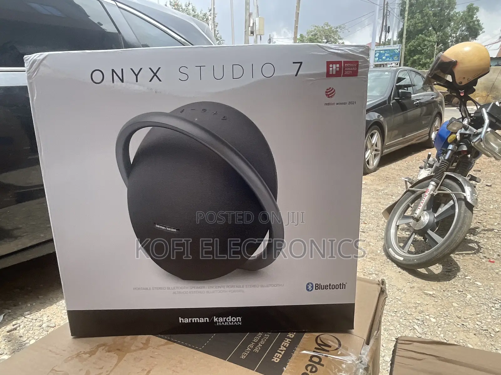 True Stereo Sound Harman Kardon Onyx Studio 7