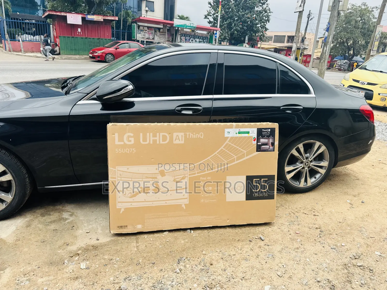 Ultra Modern Thin Display Uhd Smart Lg 55” Ur73