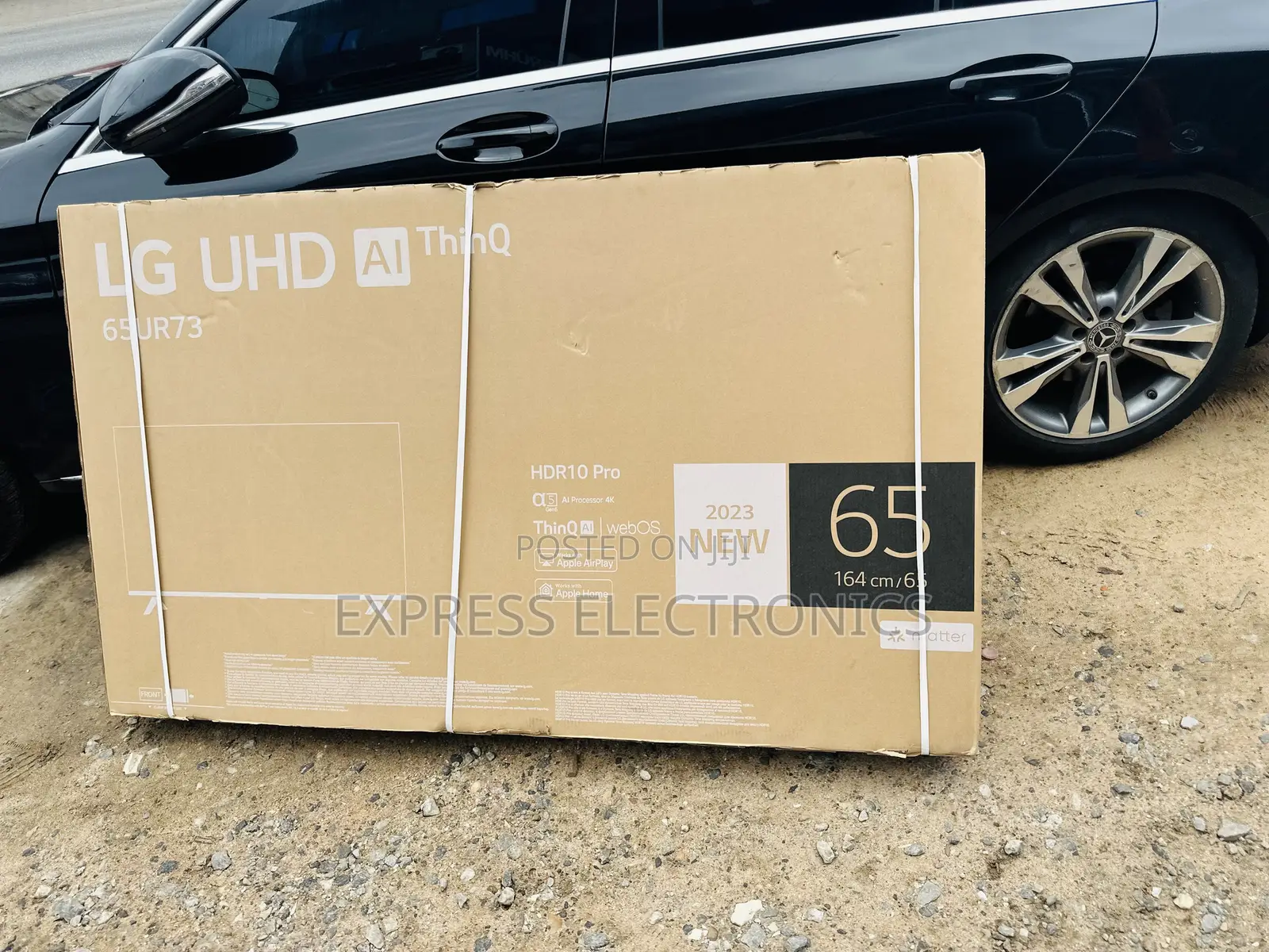 Glossy High Quality UHD Smart LG 65”UR73