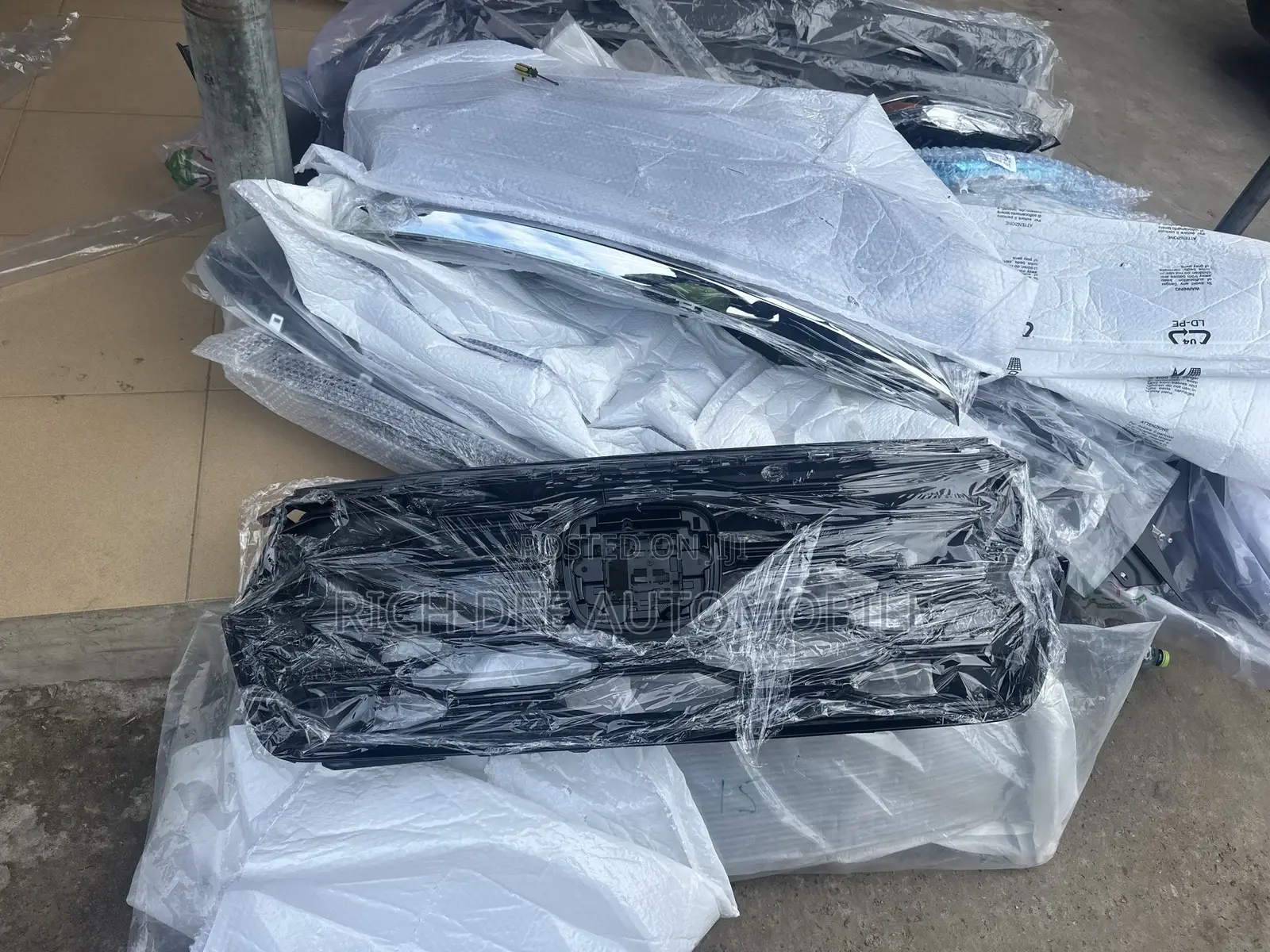 Honda Pilot 2023 Grill