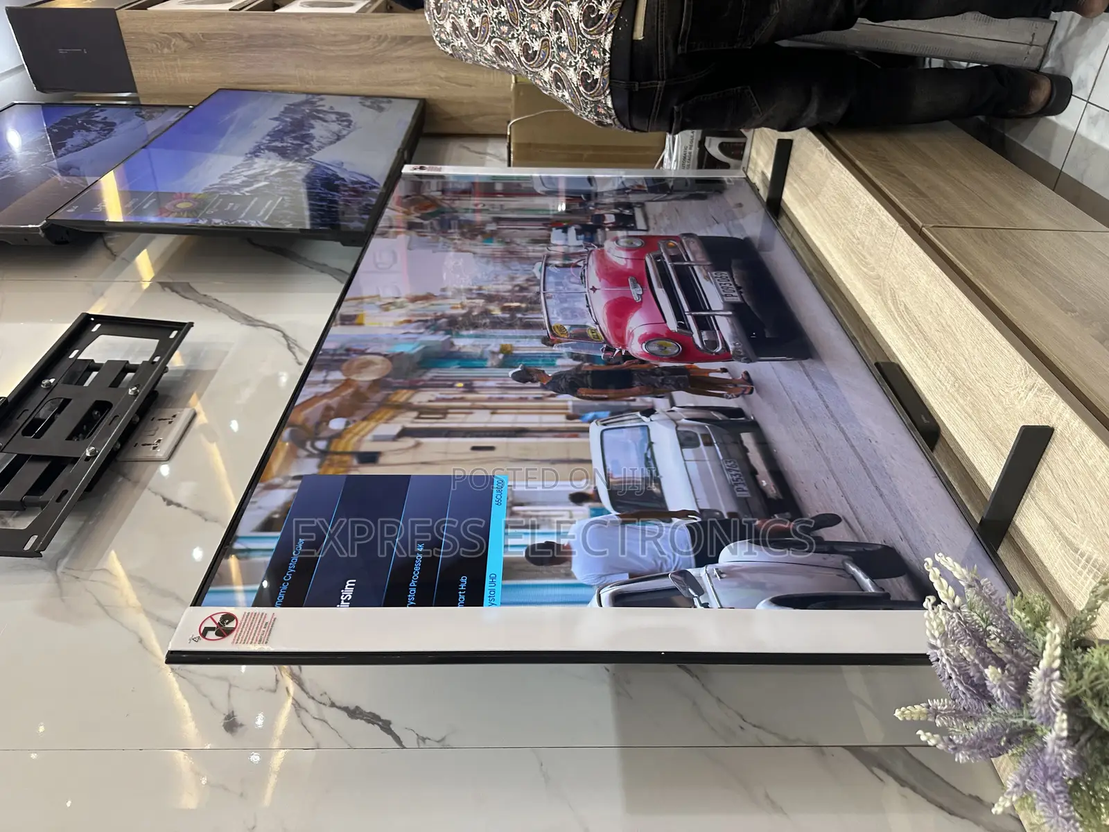 Enhance Contrast Qled Smart Samsung 85”Q60c