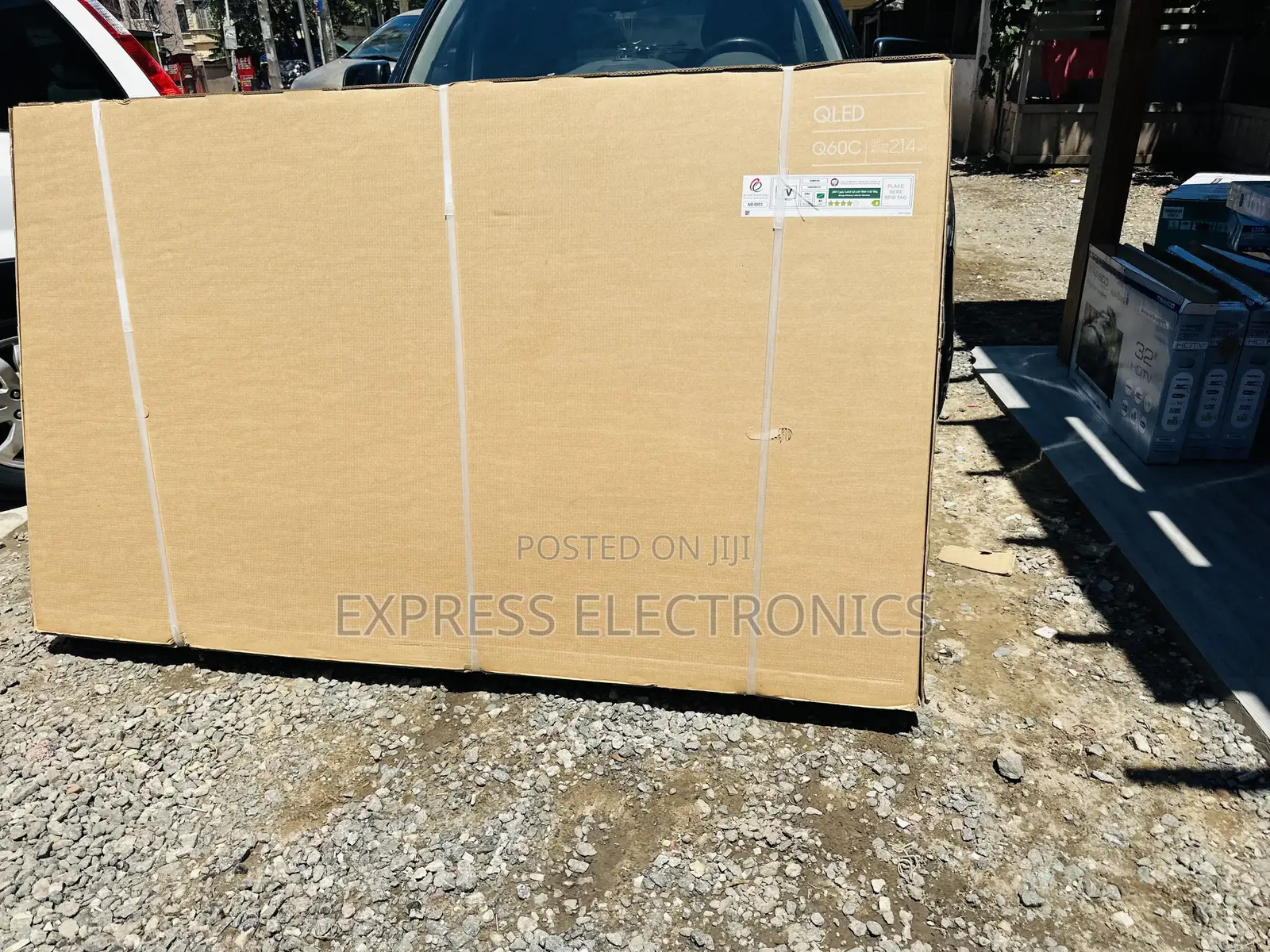 Samsung 2023 Mode Qled Smart 85”Q70c