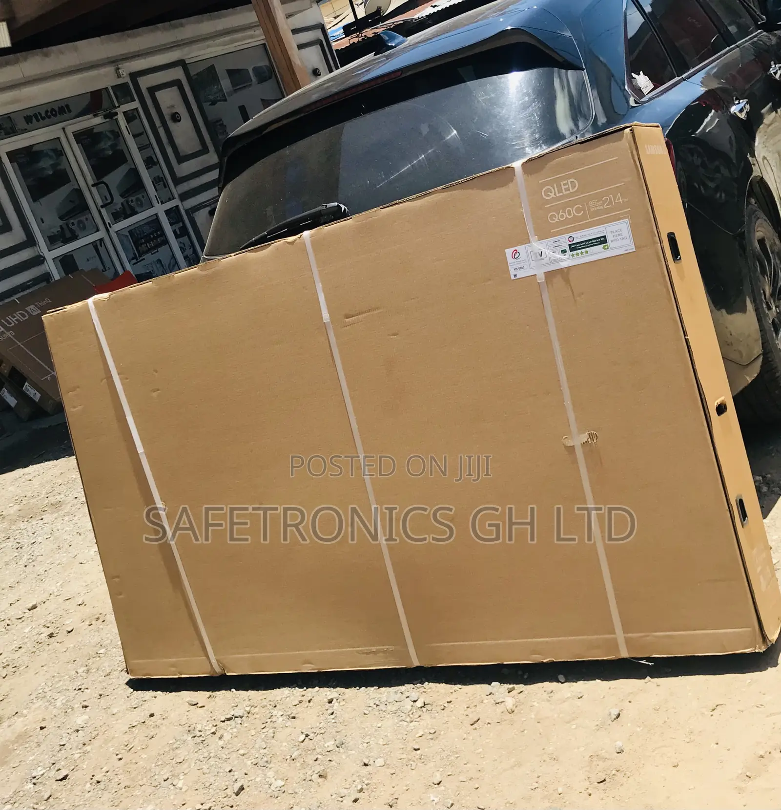 Smart Display Samsung Sleek Q60c 85 Inch Tv