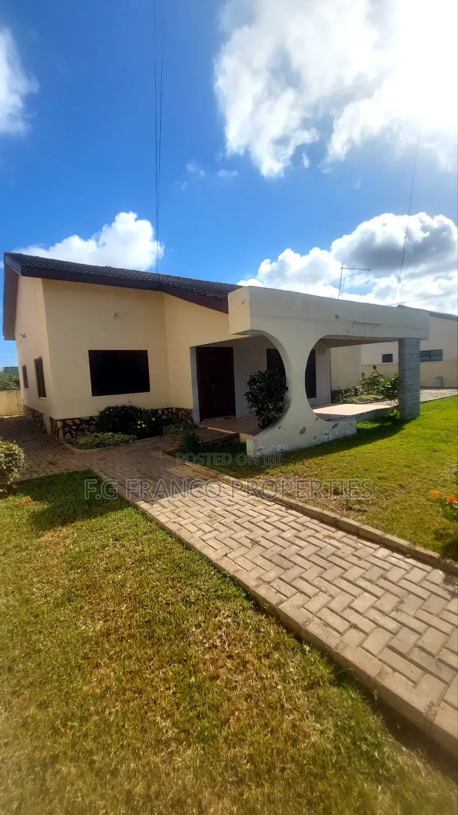 2bdrm House in Kg. Franco, Spintex for sale