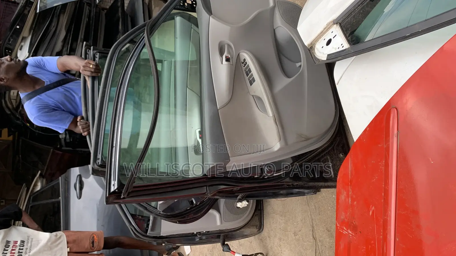 Toyota Corolla 2009-2013 Doors