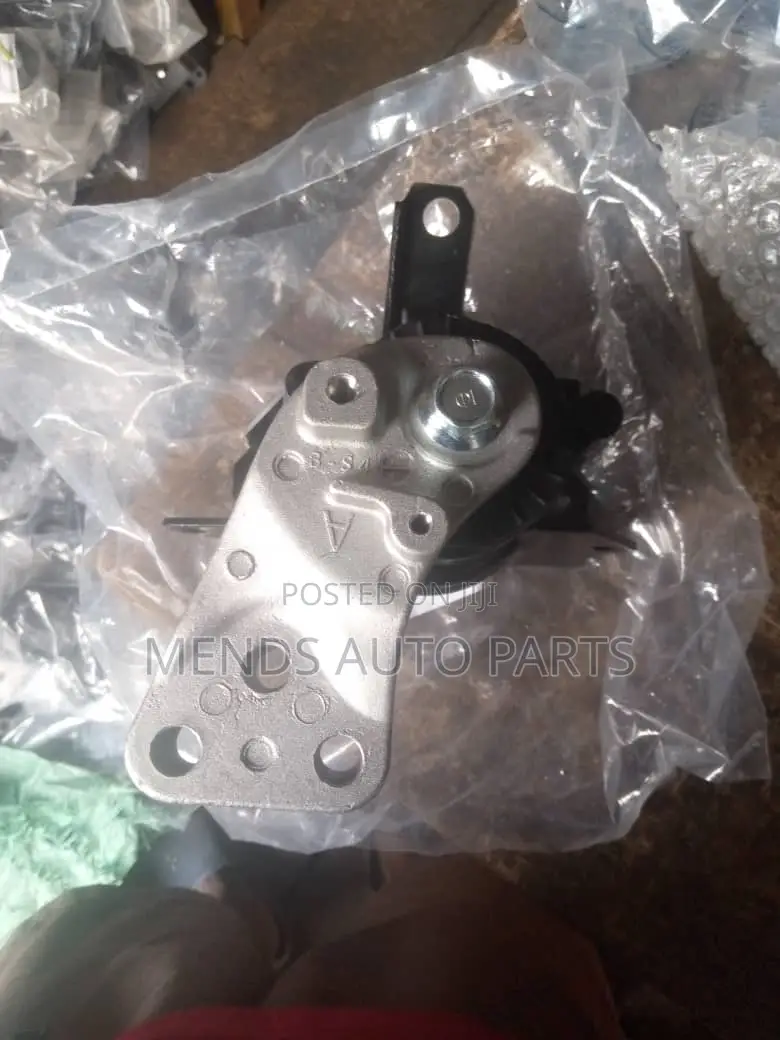 Mitsubishi Mirage Engine Seat Mount