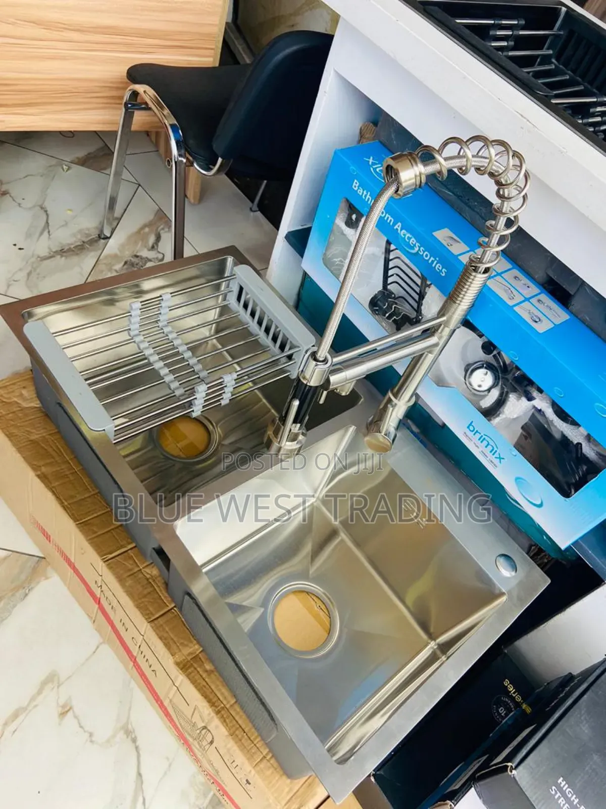 Cabinet Sink With Pull Out Tap