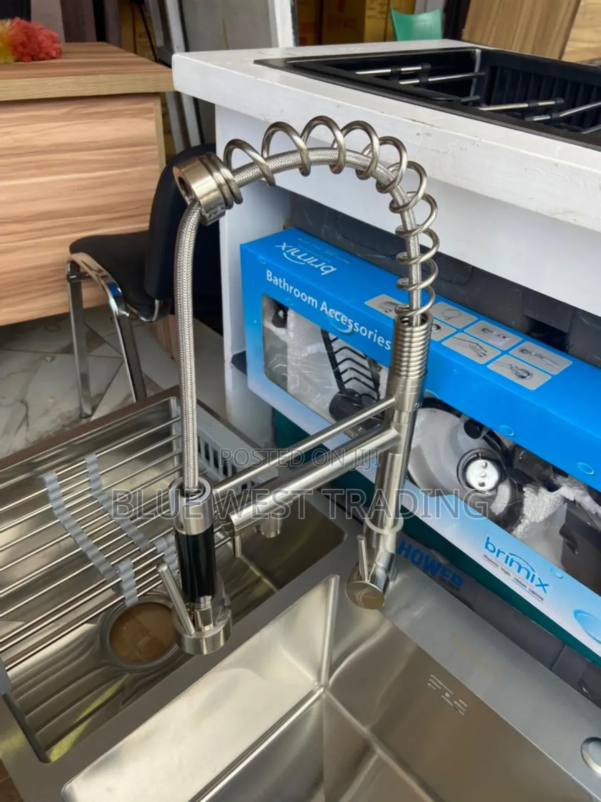 Cabinet Sink With Pull Out Tap
