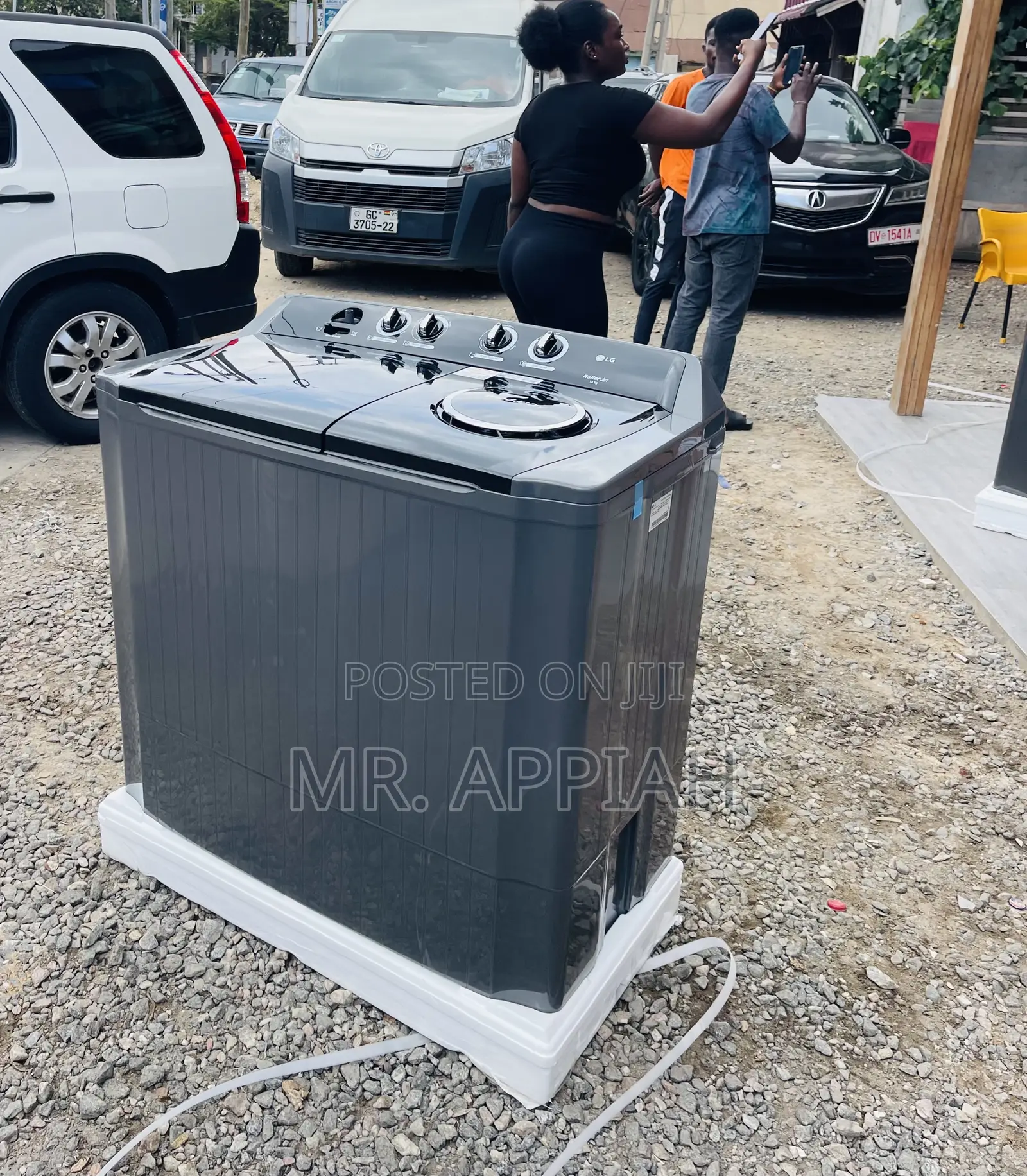 Classic Design LG P1861RWNT Twin Tub Washing Machine.