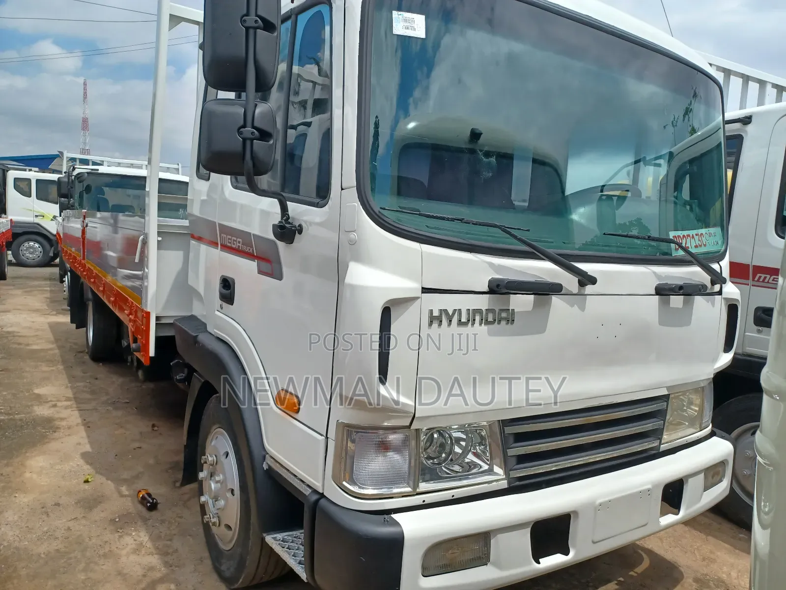 Hyundai 5 Ton 8 Holes Big Lights