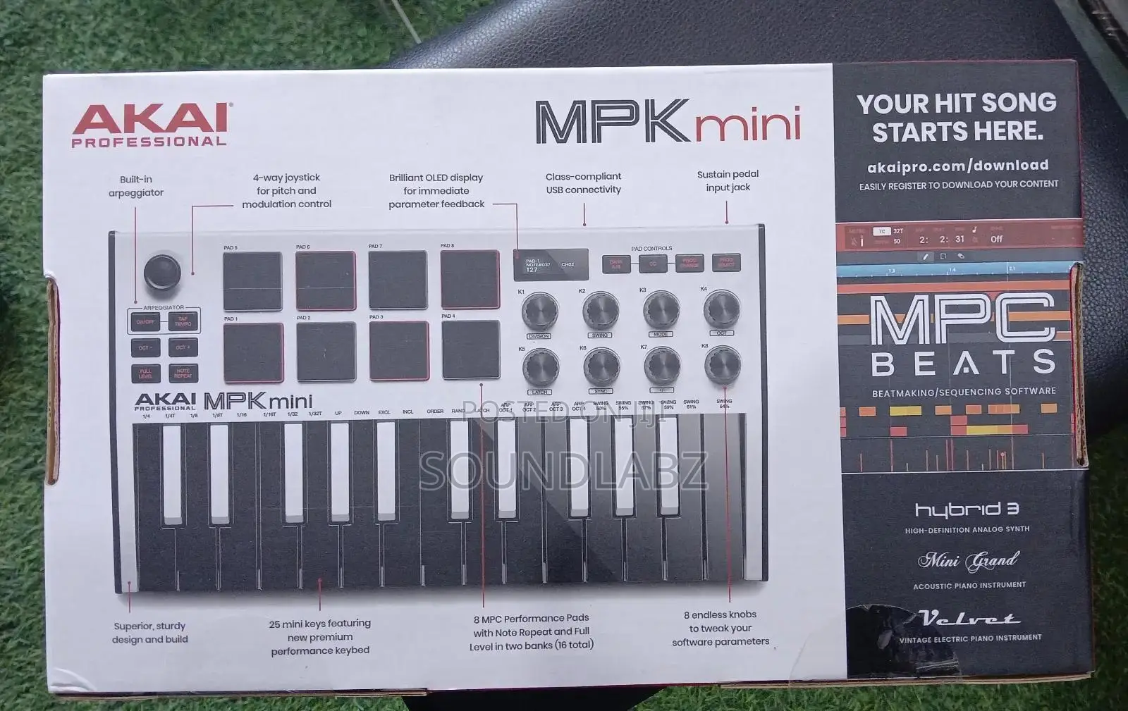 Akai MPK Midi Keyboard
