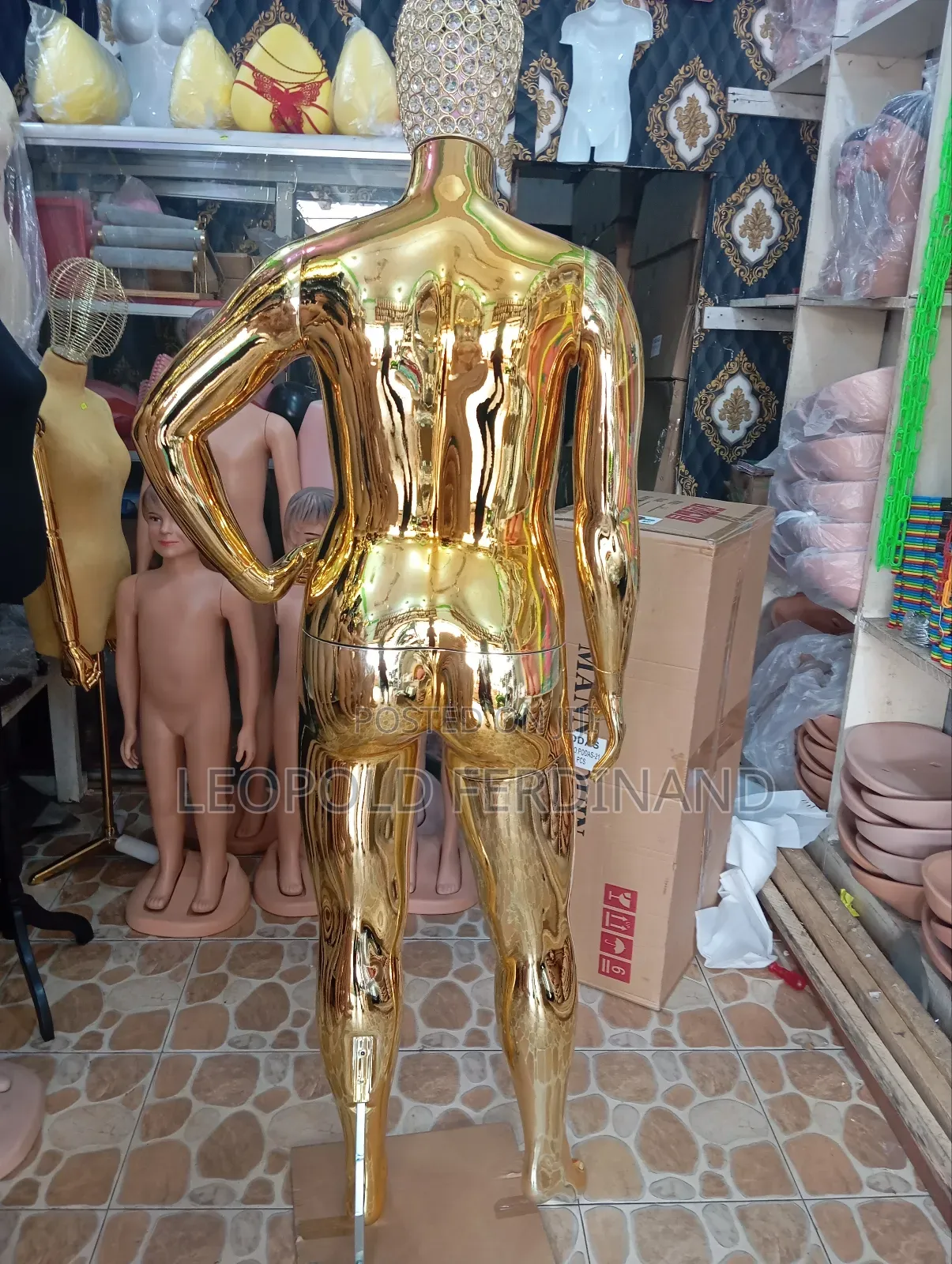 Plus Size Gold Female Mannequins With Diamonds Stone Face