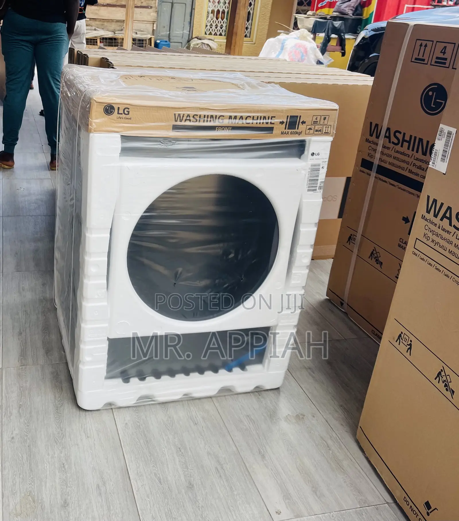 Get Classic LG F2T2TYMIS Fully Auto Washing Machine(8kg).