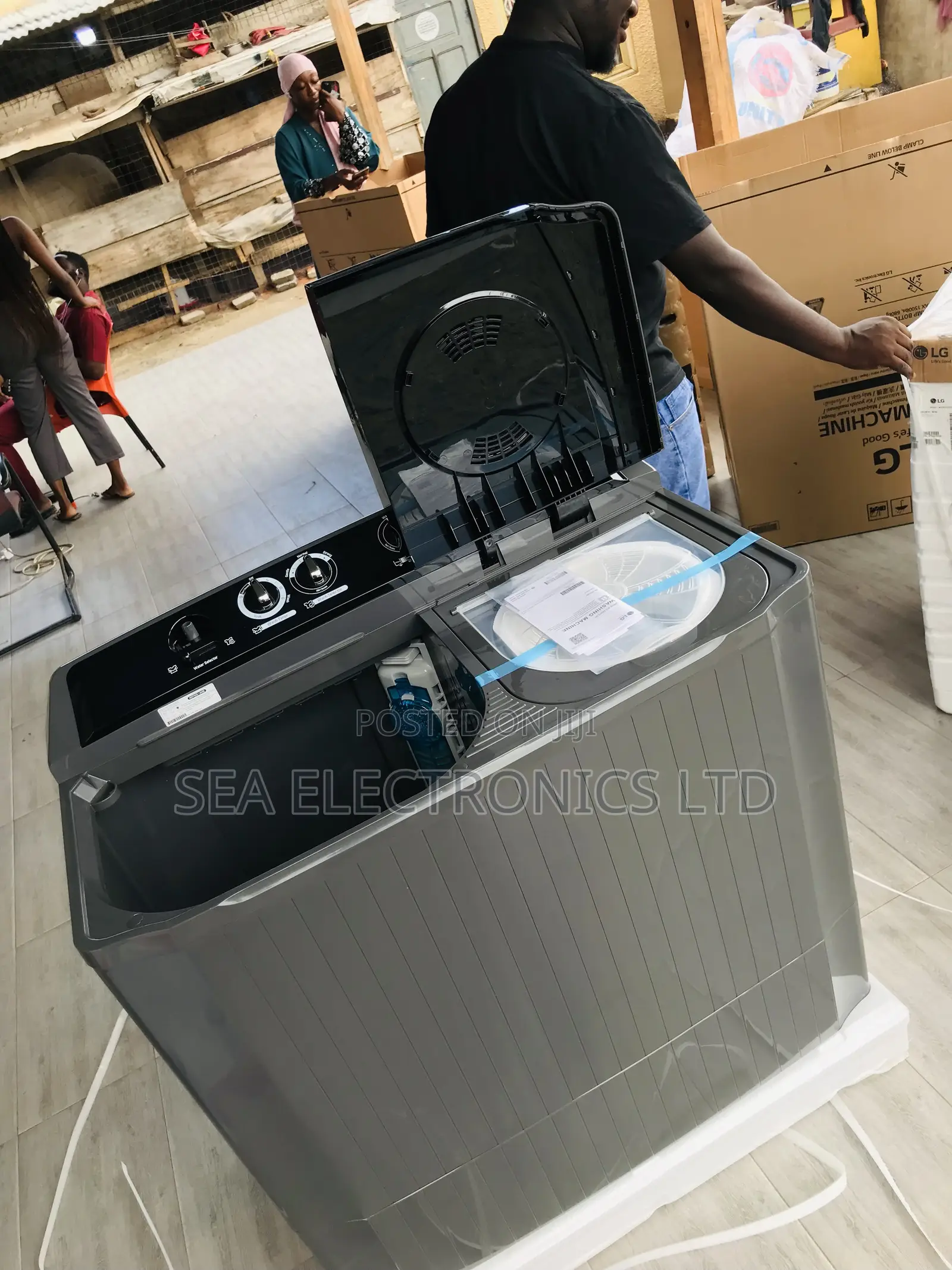 Wind Jet Dry LG 18kg Air Dry Washing Machine