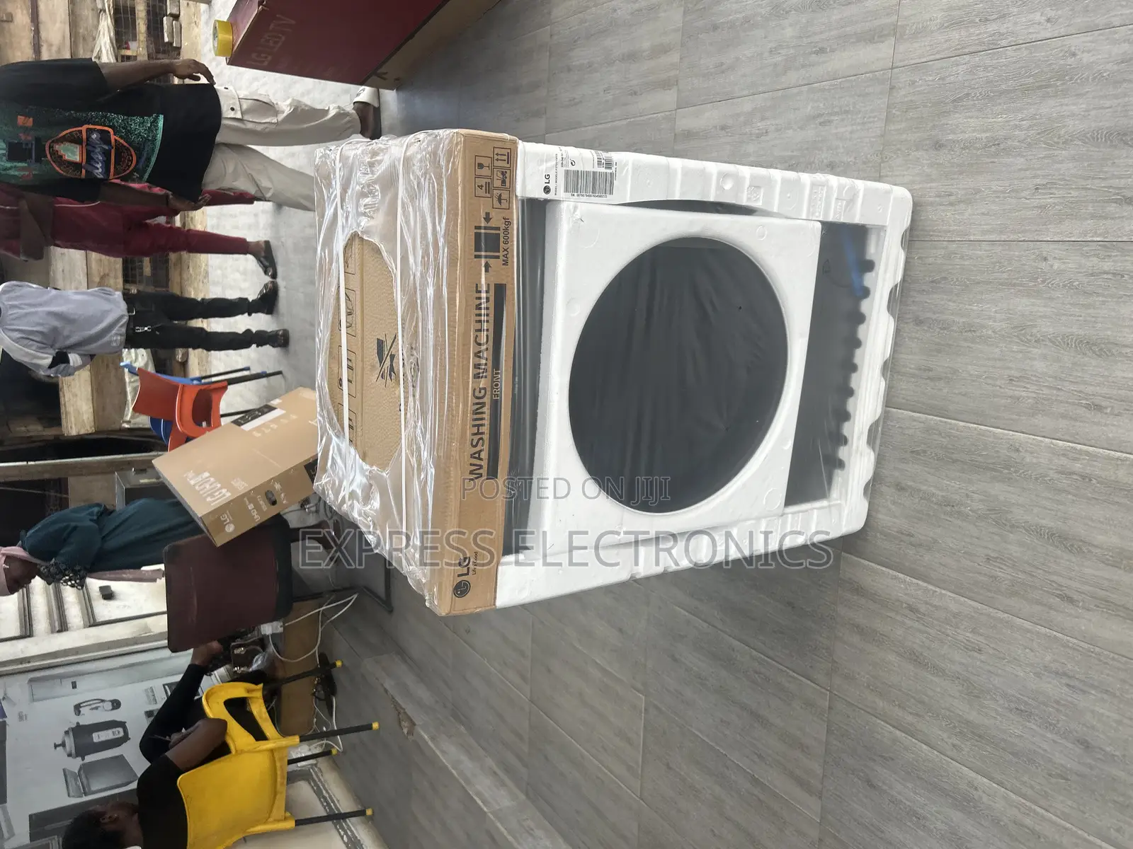 Zealous Sleek Washing Machine 8kg LG F2T2TYMIS