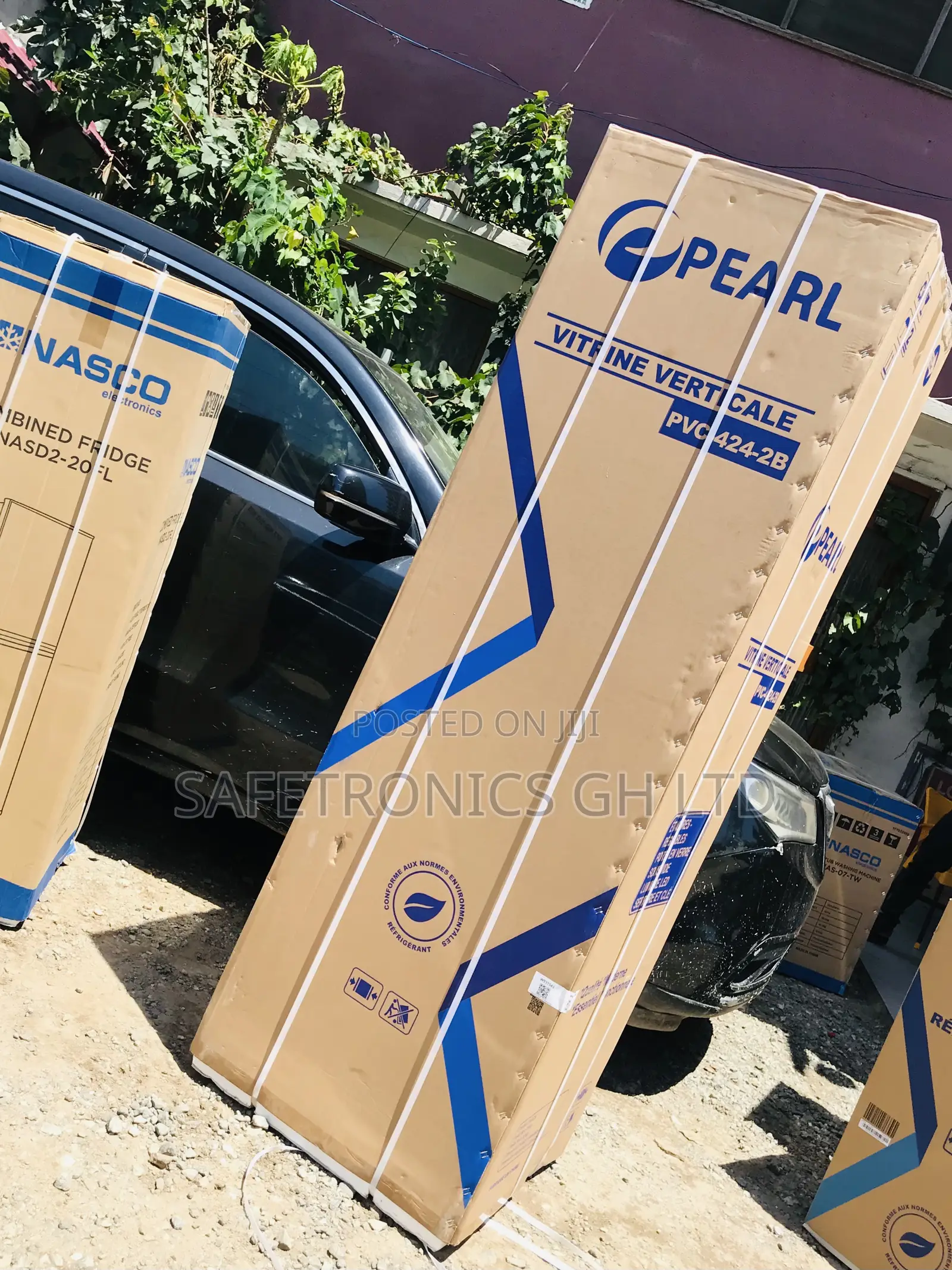 Durable and Classic 400 Liters Pearl Singledoor PVC-424