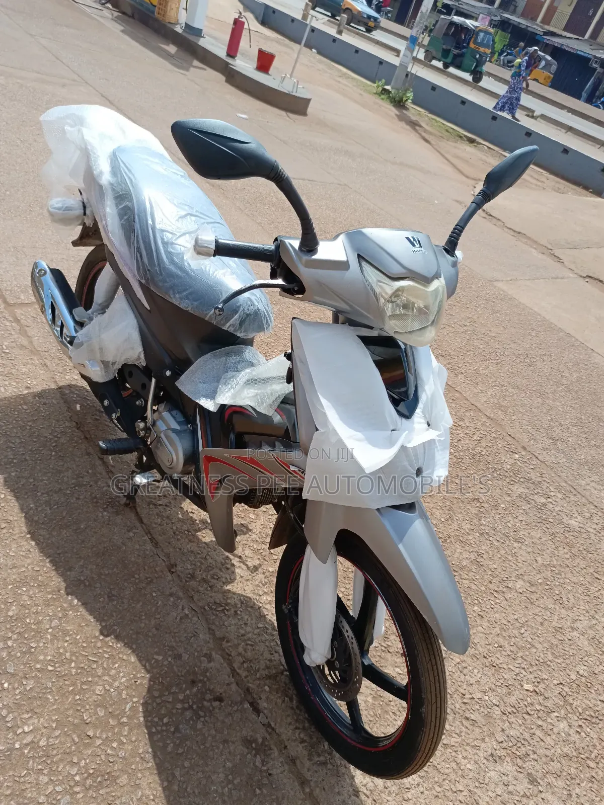 Aprilia 2021 Gray