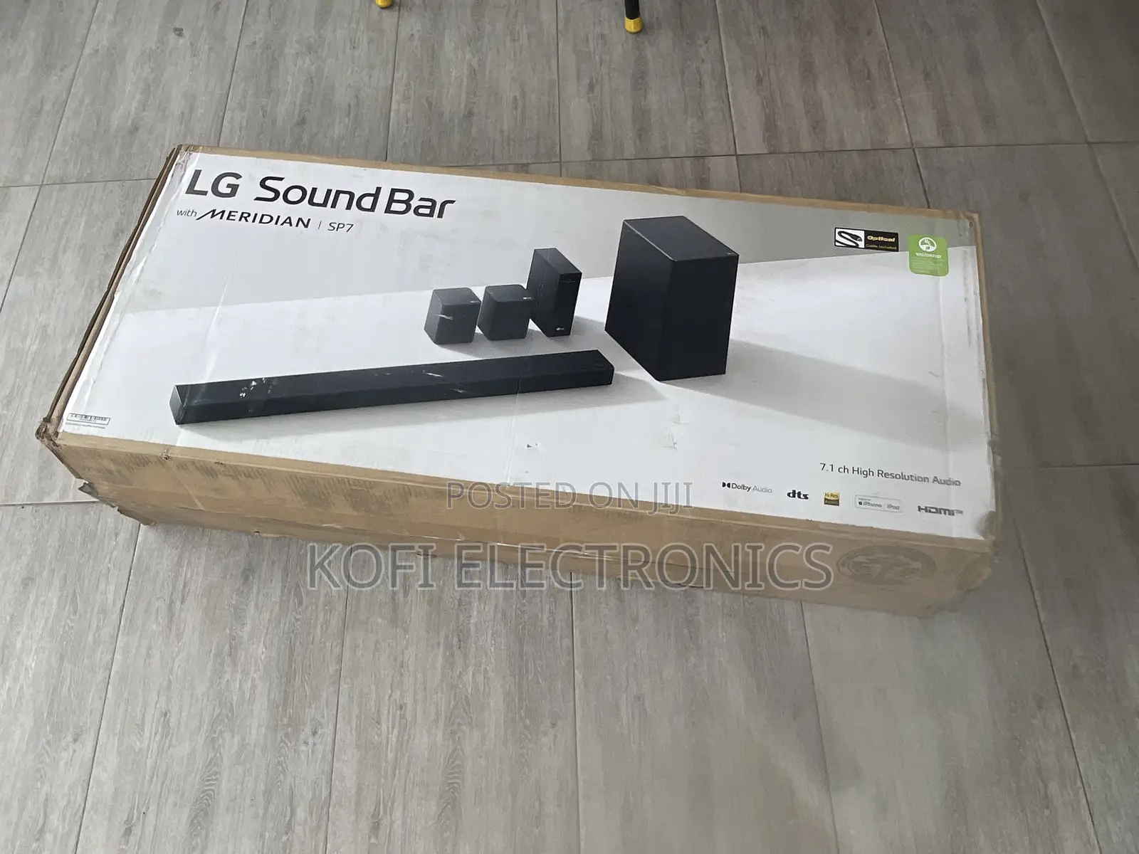 LG SP7R 7.1C High Res Audio Sound Bar(Better Sound Together)