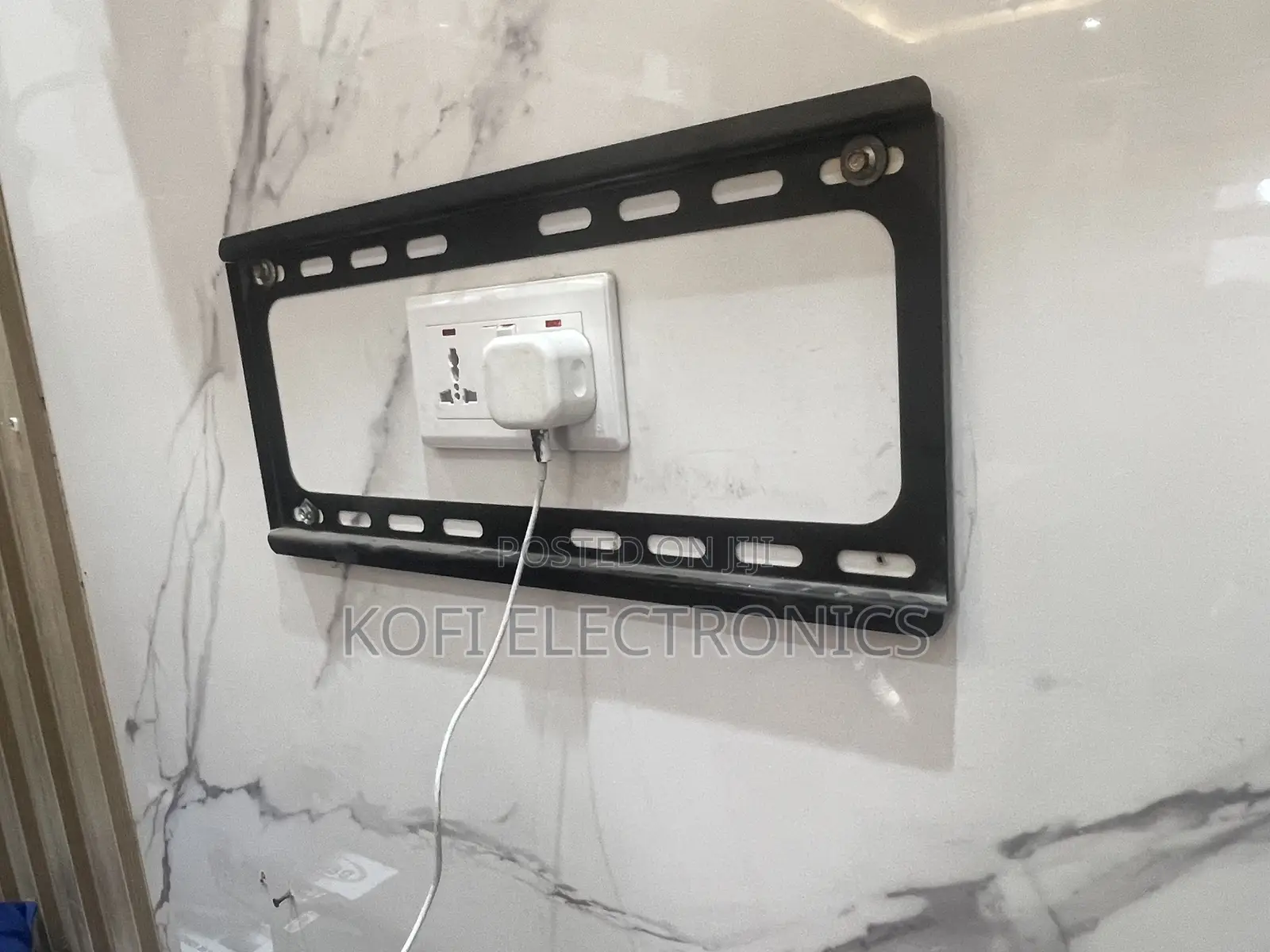 Great Mount 40 - 80 Inch Flat Panel Wall Mount TV Bracket