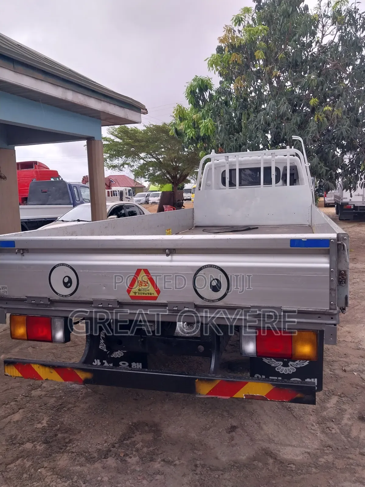 Hyundai Mighty Truck