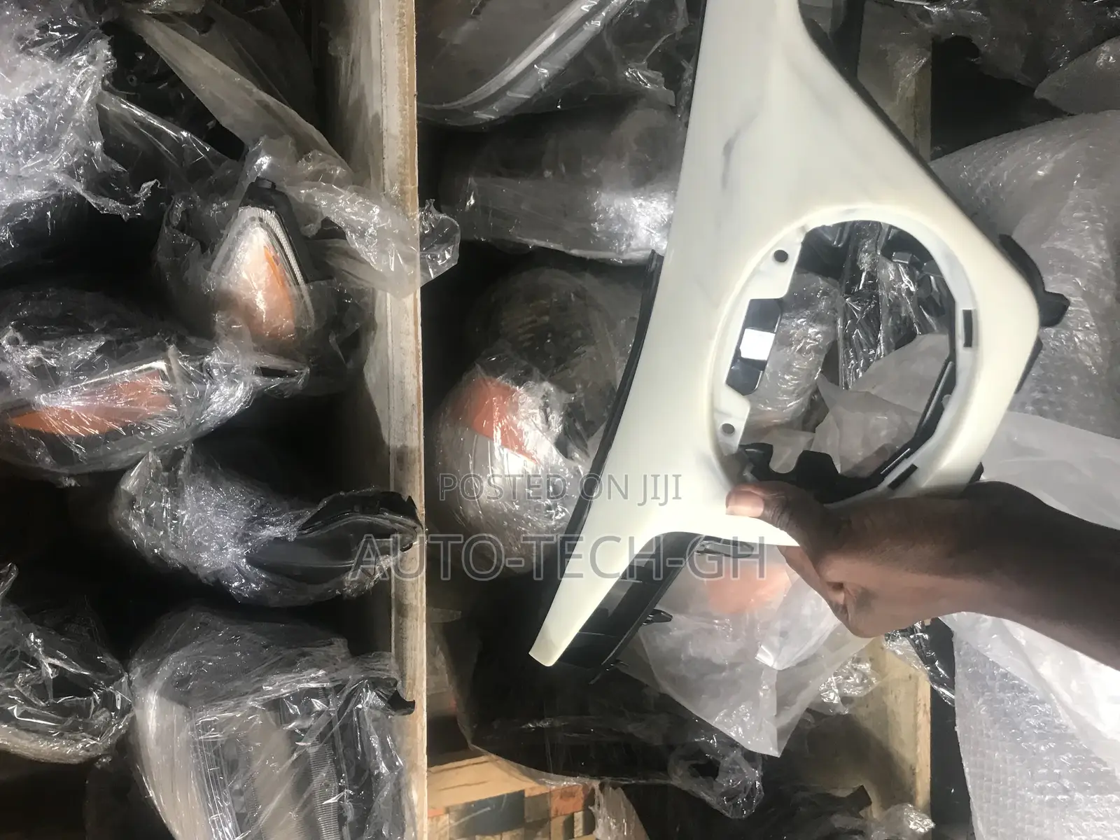 Top Grill for Toyota Corolla 2017 to 2018