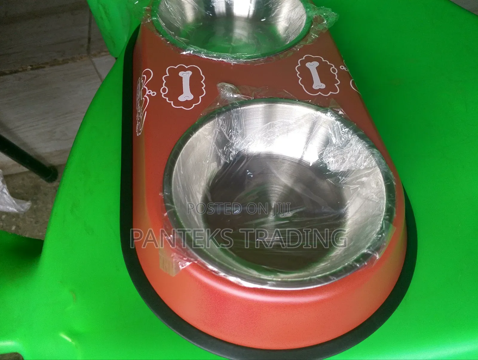 Double Dog Bowl