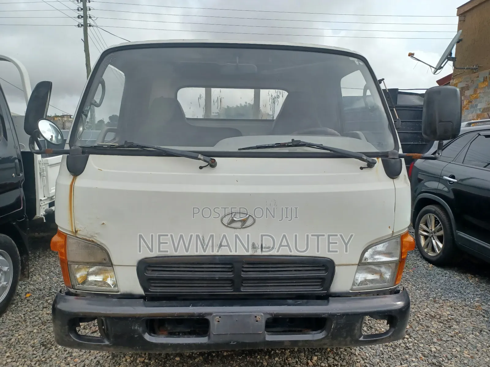 Mighty Hyundai 6 Holes