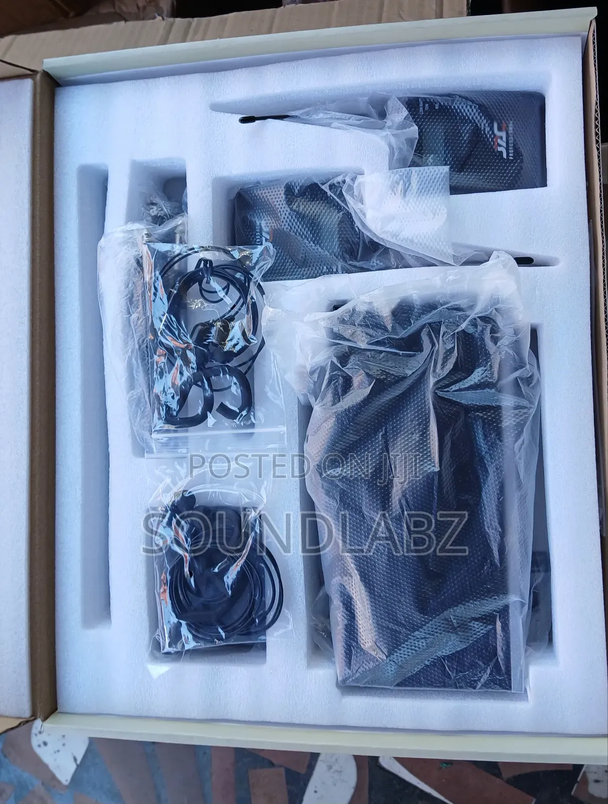 JAC 2-in-1 in-Ear Monitors