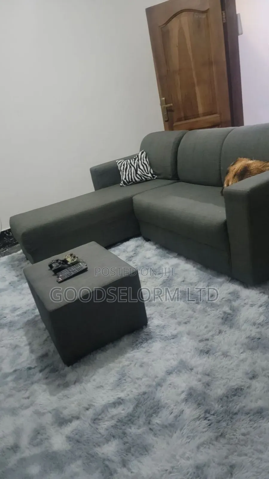 L Shaped Couch With Free Delivery