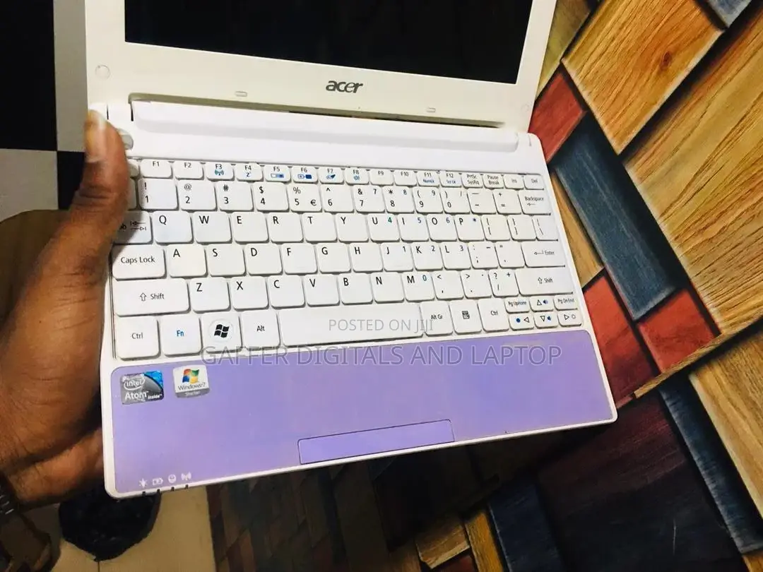 New Laptop Acer Aspire 3660 2GB Intel Atom HDD 128GB