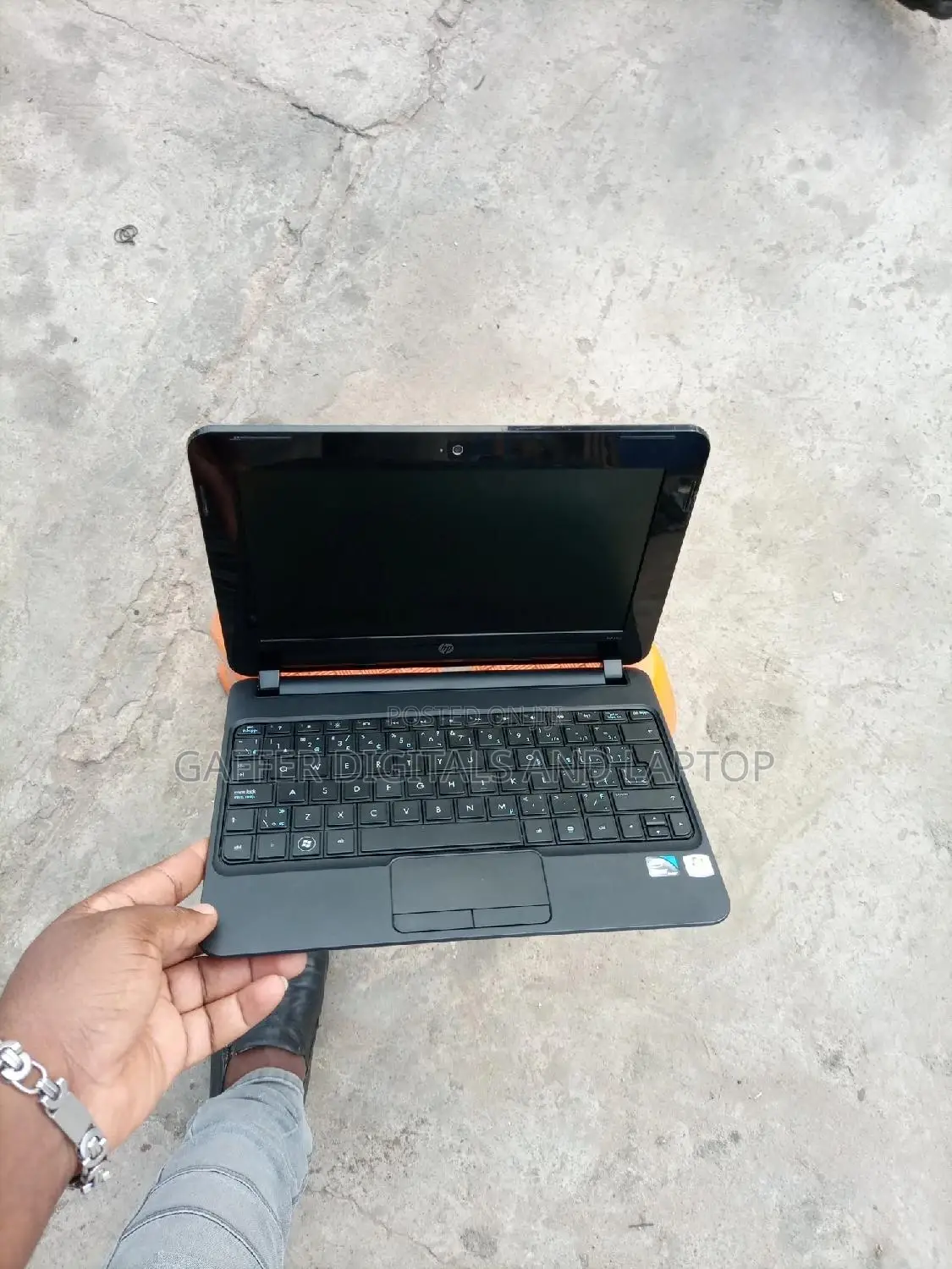 New Laptop HP MT21 2GB Intel Atom HDD 140GB
