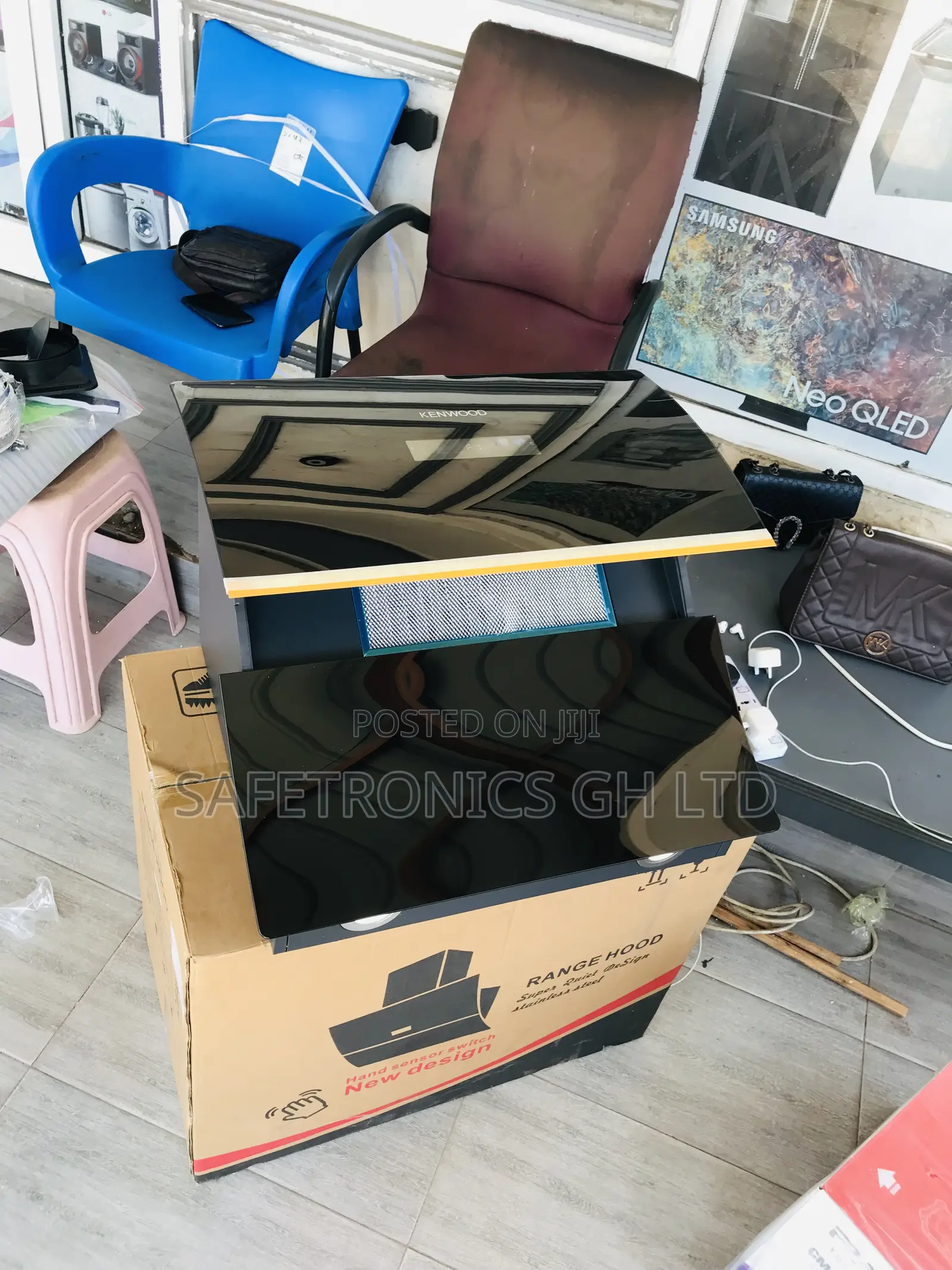 Brand New 60cm Heat Extractor Touch Screen Kenwood Glass