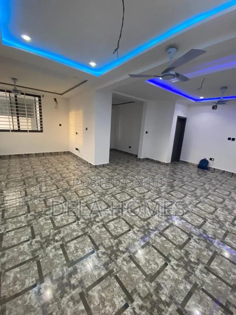 4bdrm Apartment in Adenta for rent
