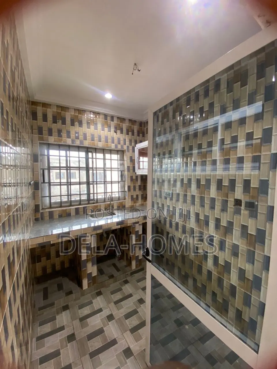 Chamber and Hall Self Contain